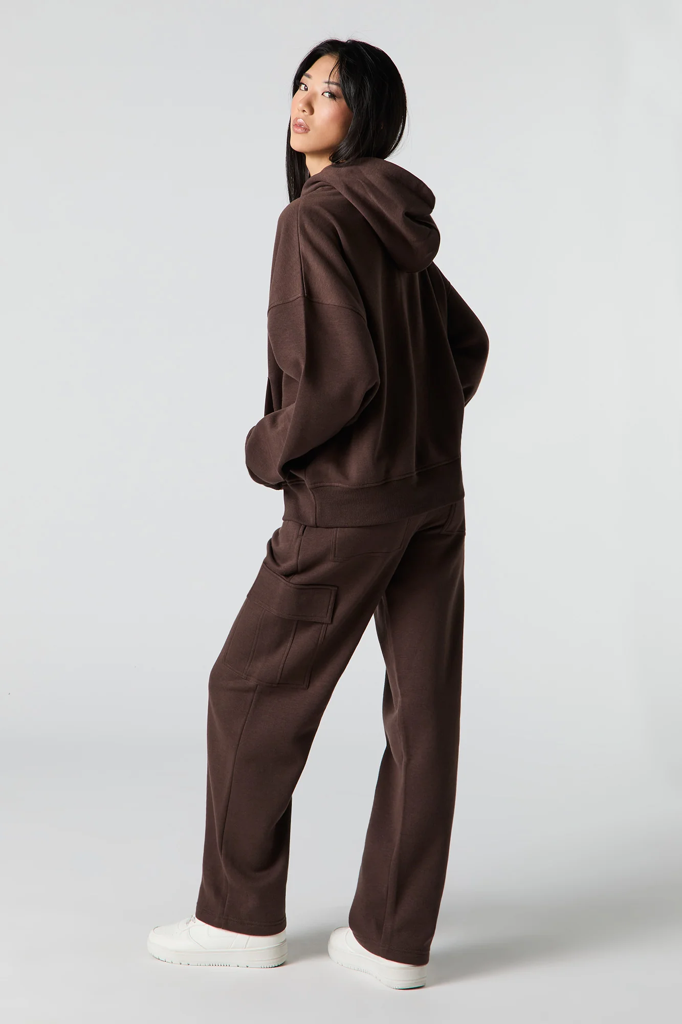 Fleece Wide Leg Cargo Jogger - Image 3