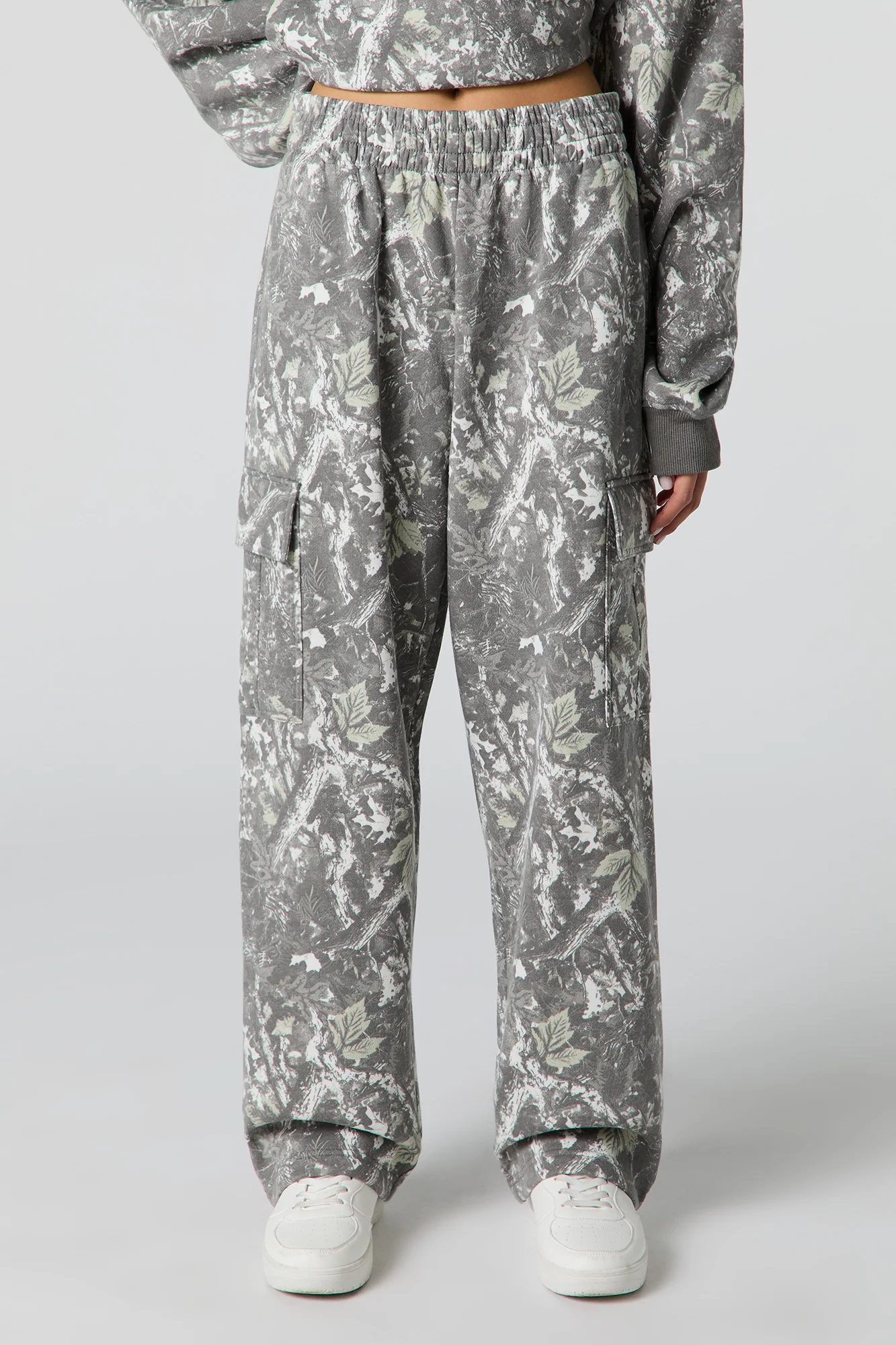 Fleece Wide Leg Cargo Jogger - Image 5
