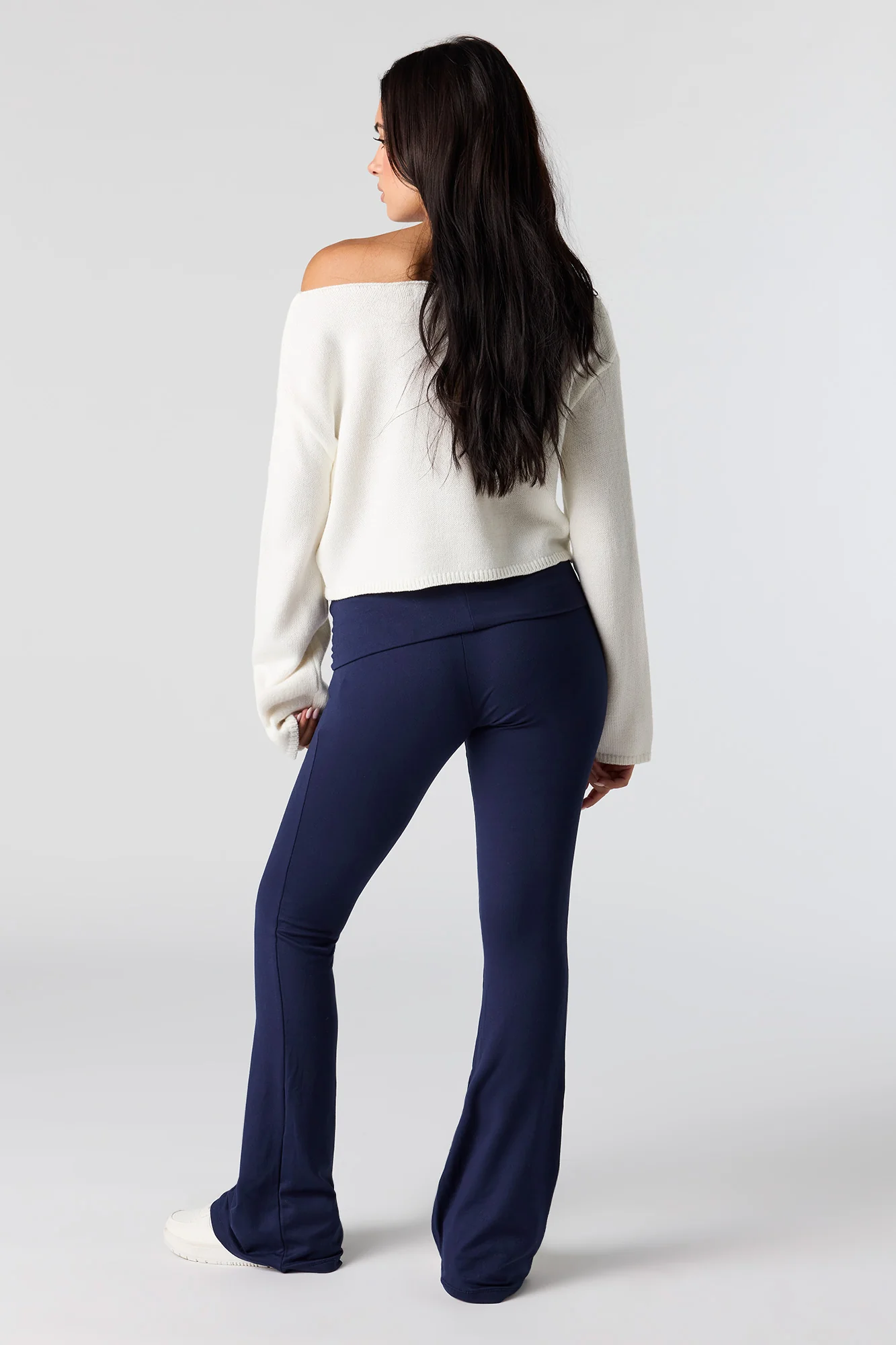 Embroidered Flare Legging - Image 3