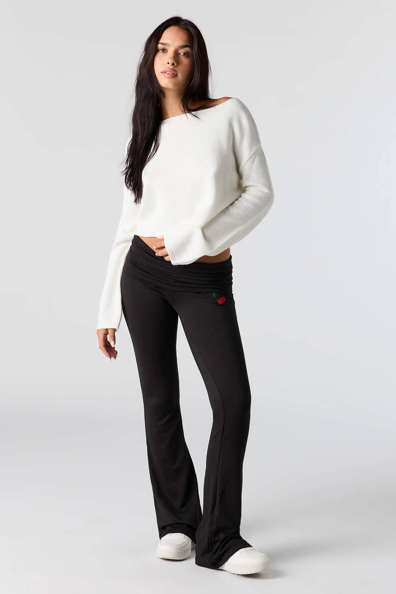 Embroidered Flare Legging - Image 5