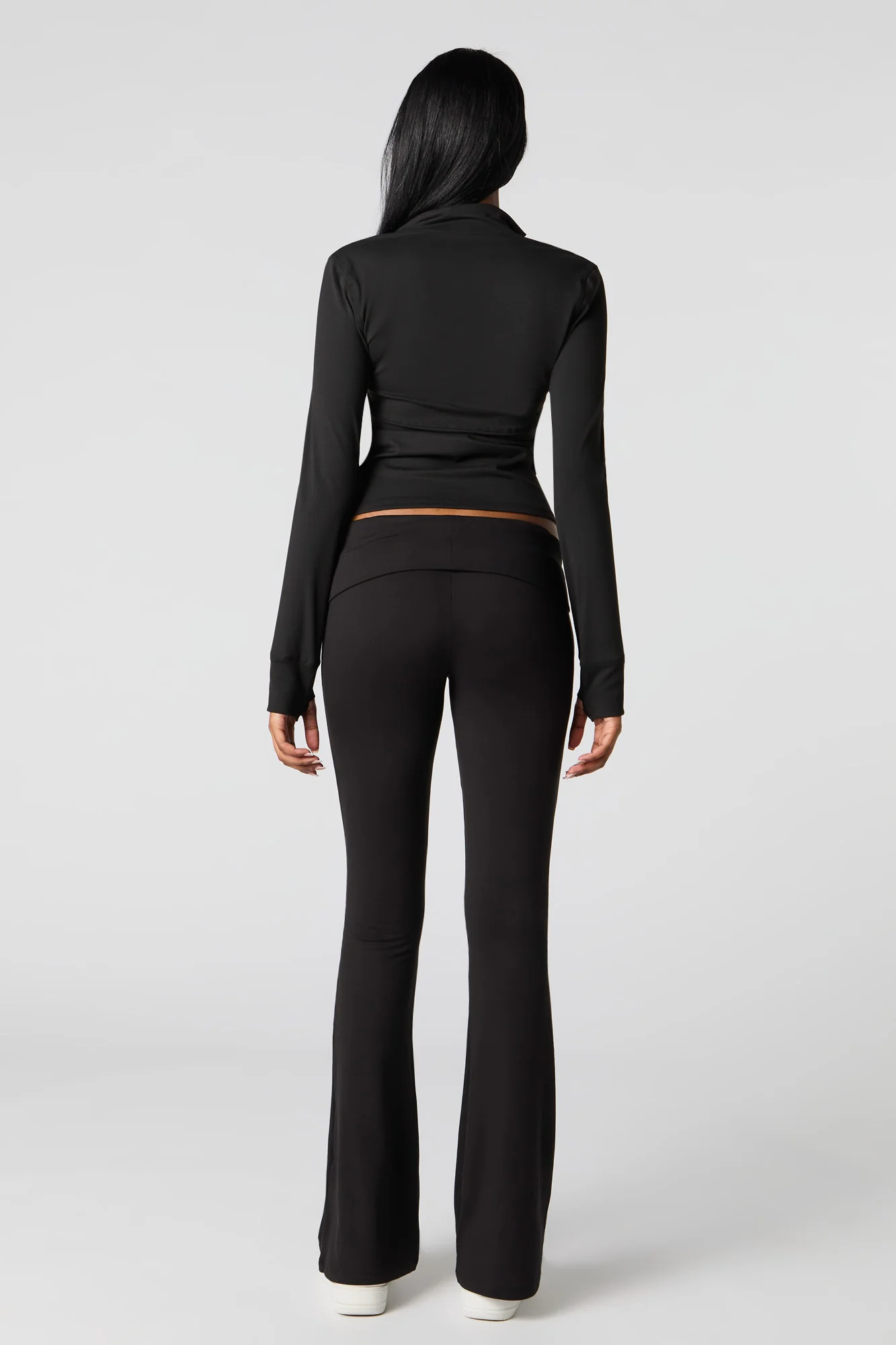 Legging doux évasé à taille repliée - Image 4