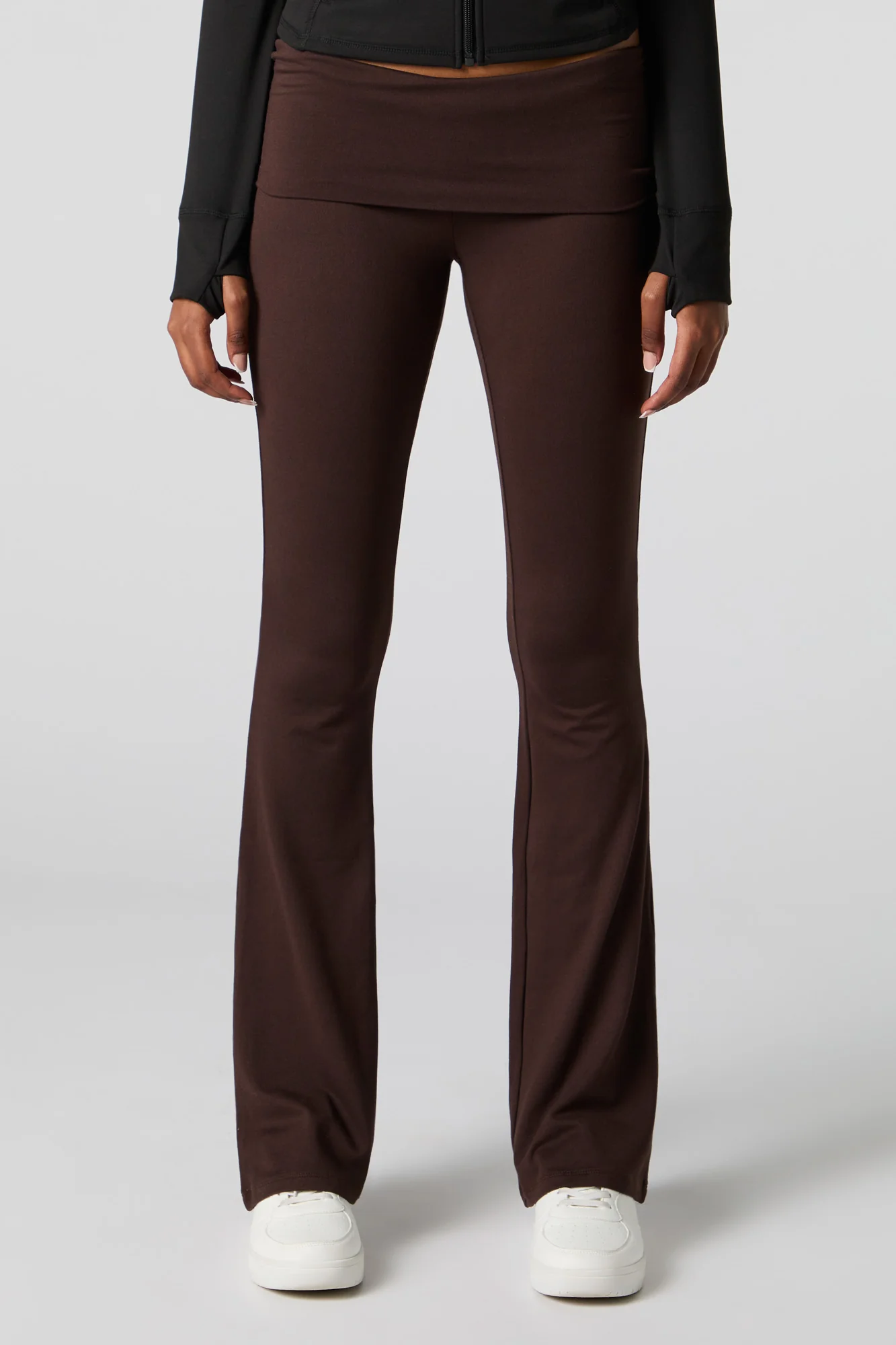 Legging doux évasé à taille repliée - Image 6