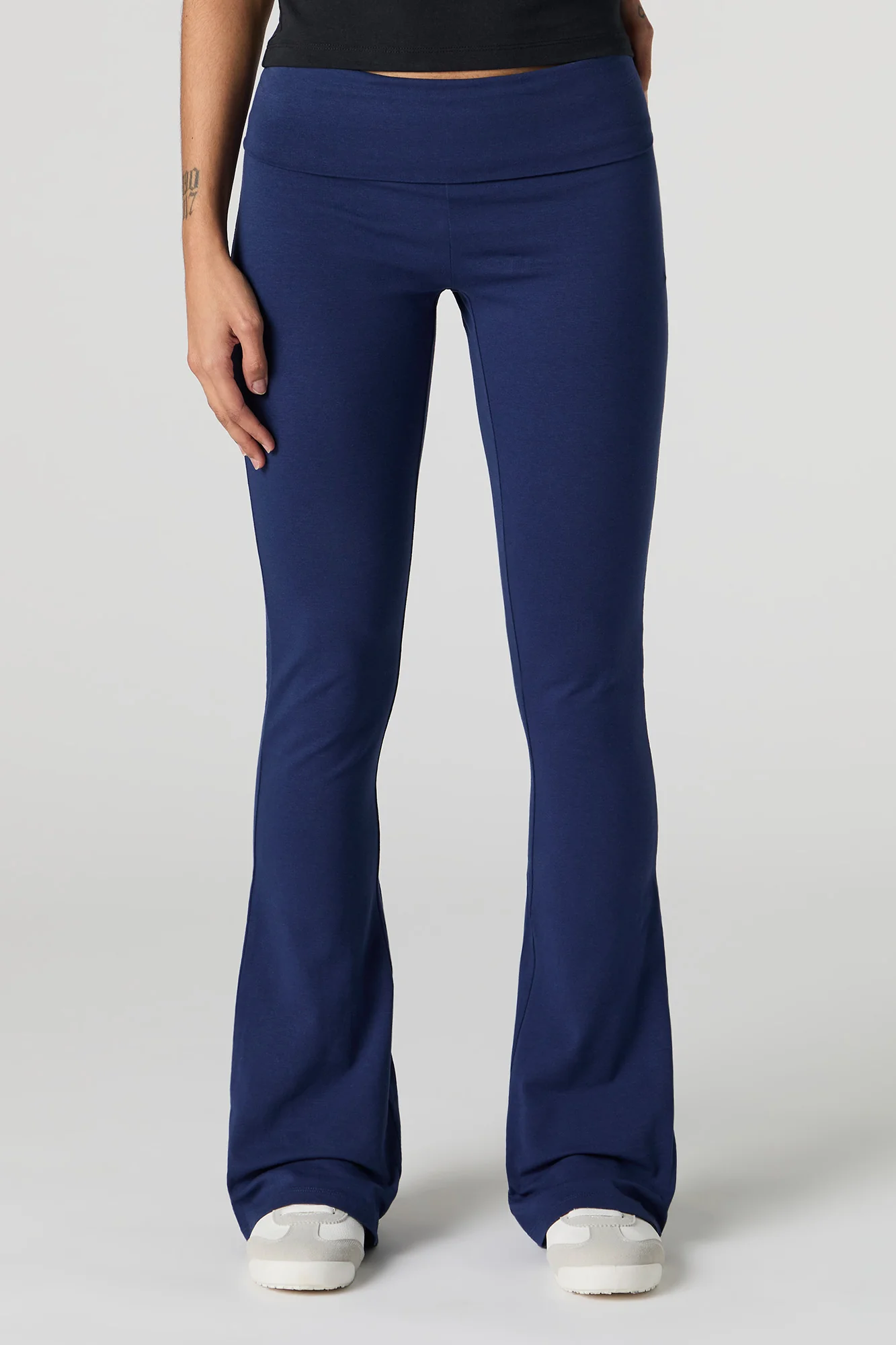 Legging à jambe évasée avec taille repliée - Image 14