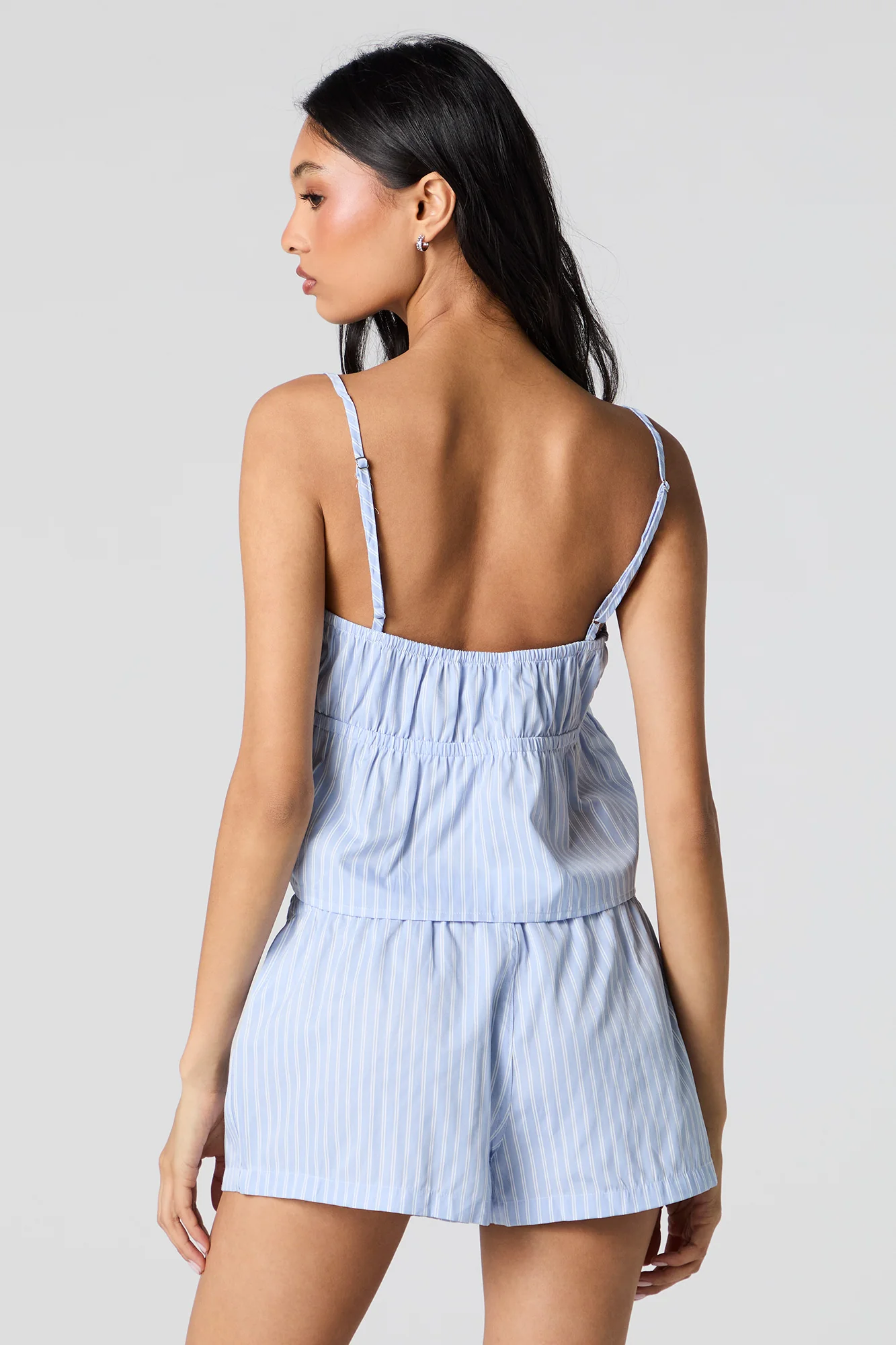 Ensemble-pyjama deux pièces short et camisole-nuisette rayée - Image 2