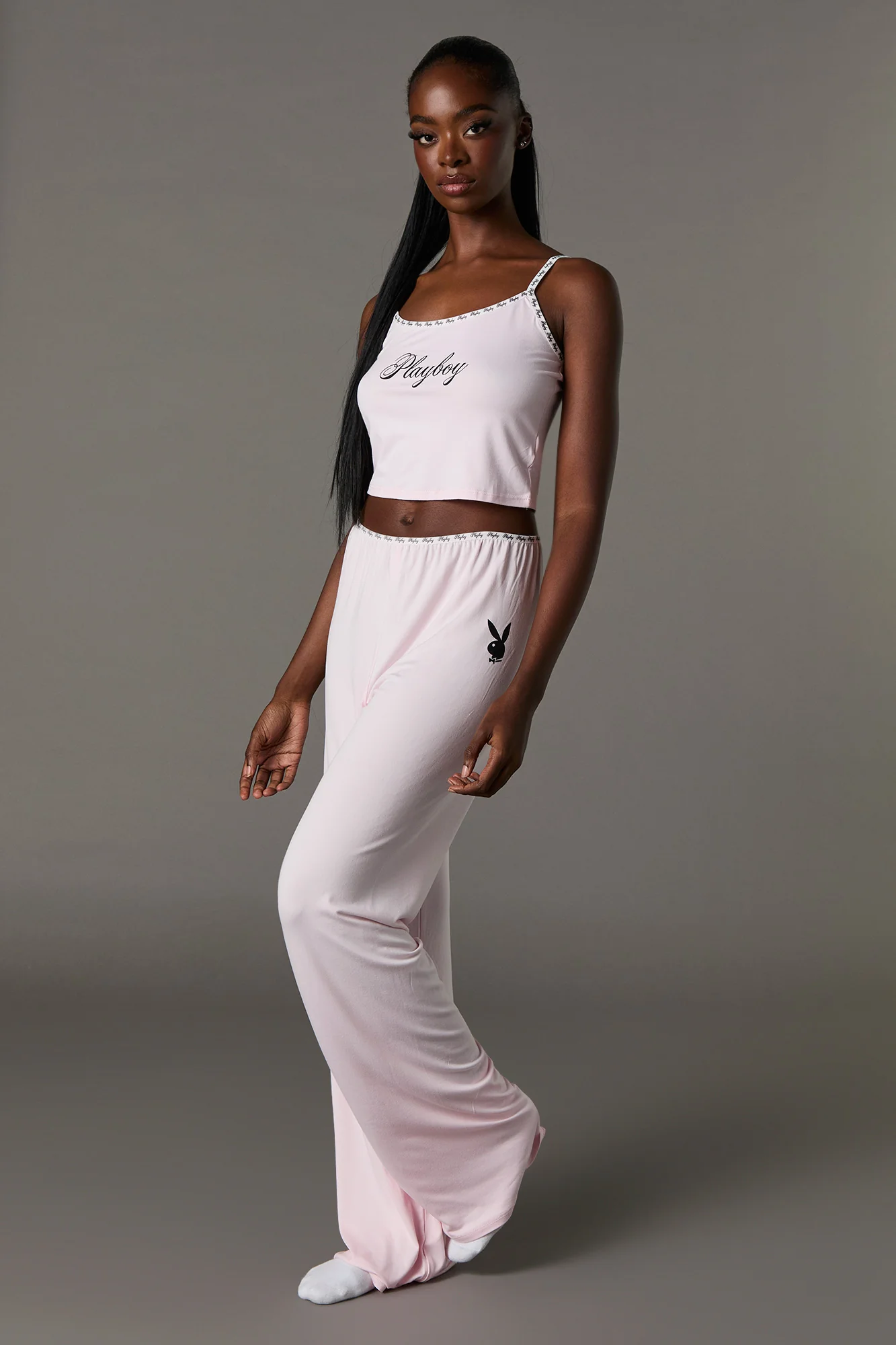 Ensemble pyjama avec camisole et pantalon à imprimé Playboy - Image 12