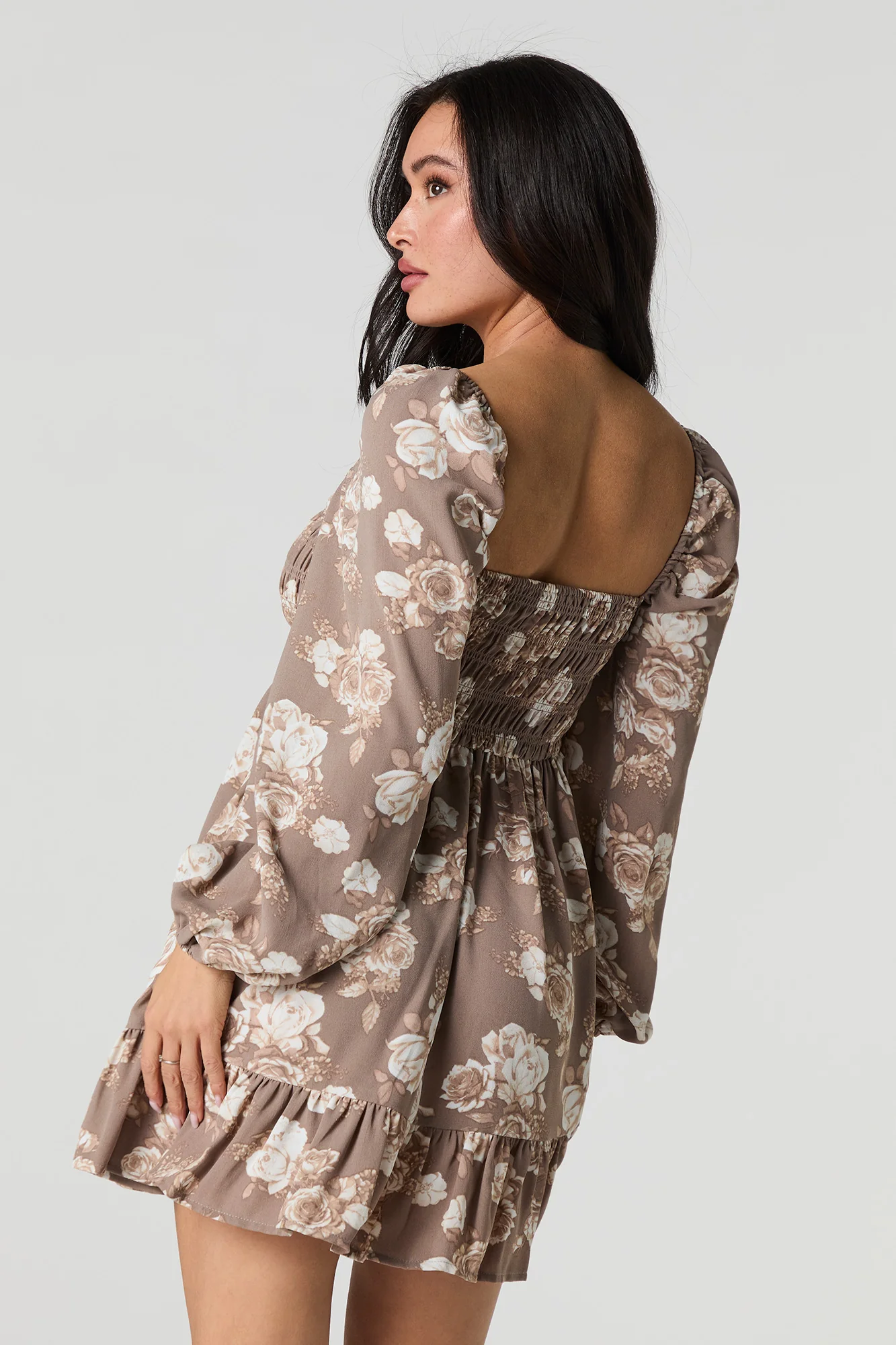 Minirobe smockée ruchée fleurie - Image 5