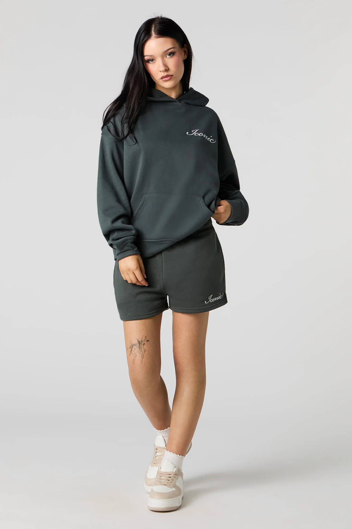 Short en molleton avec broderie - Image 21