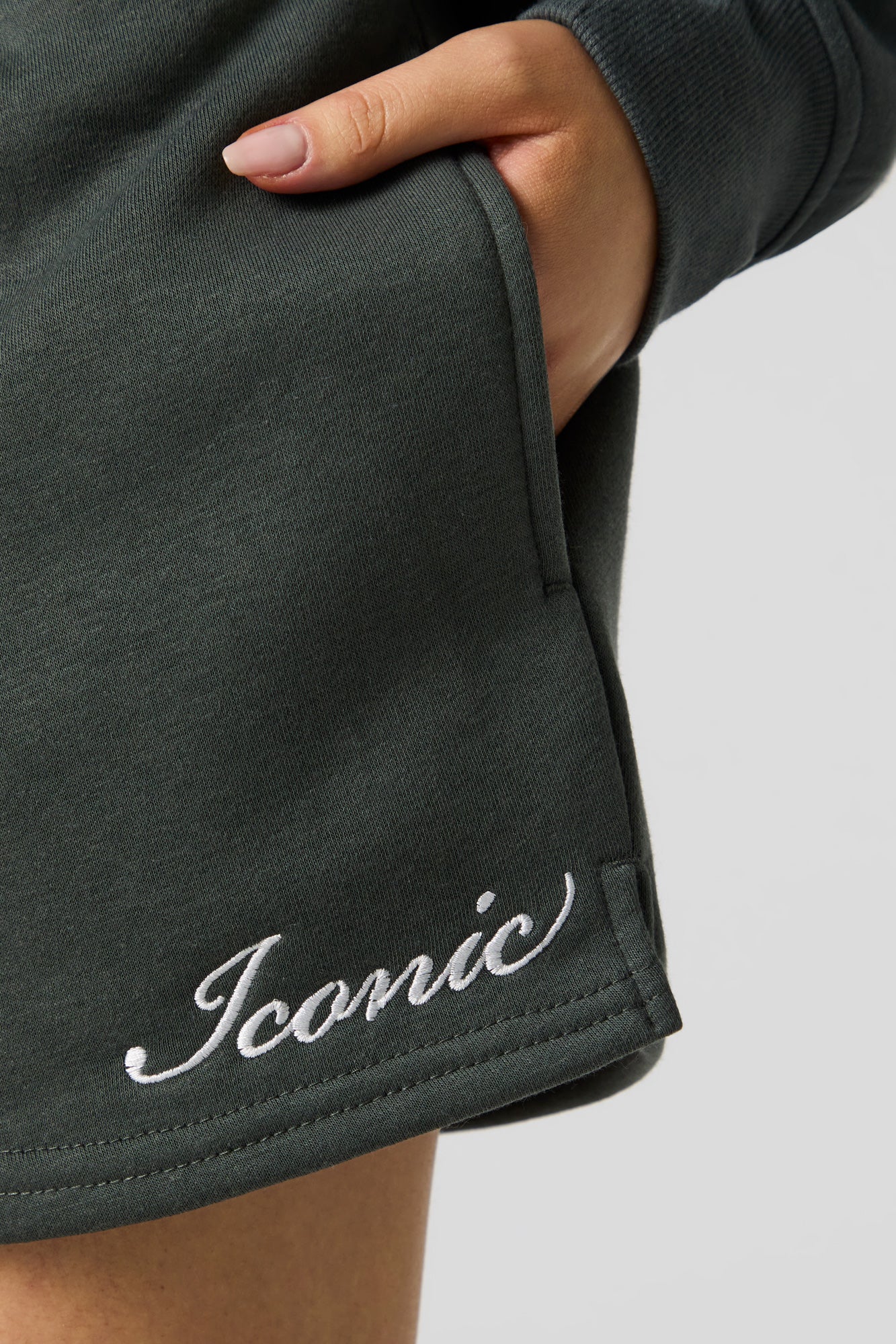 Short en molleton avec broderie - Image 22