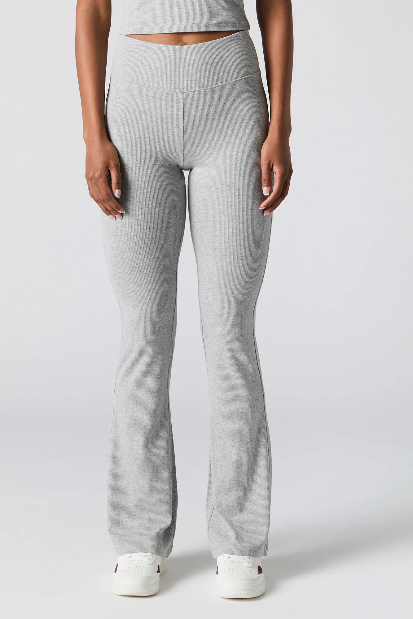 Pantalon Active côtelé doux à jambe évasée - Image 6
