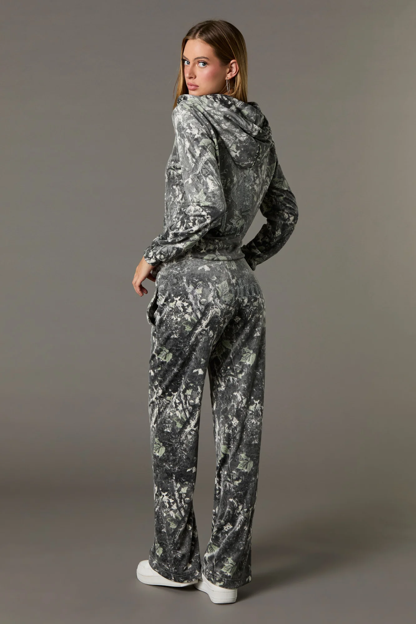 Pantalon à jambe large en velours avec Playboy en pierres du Rhin - Image 15