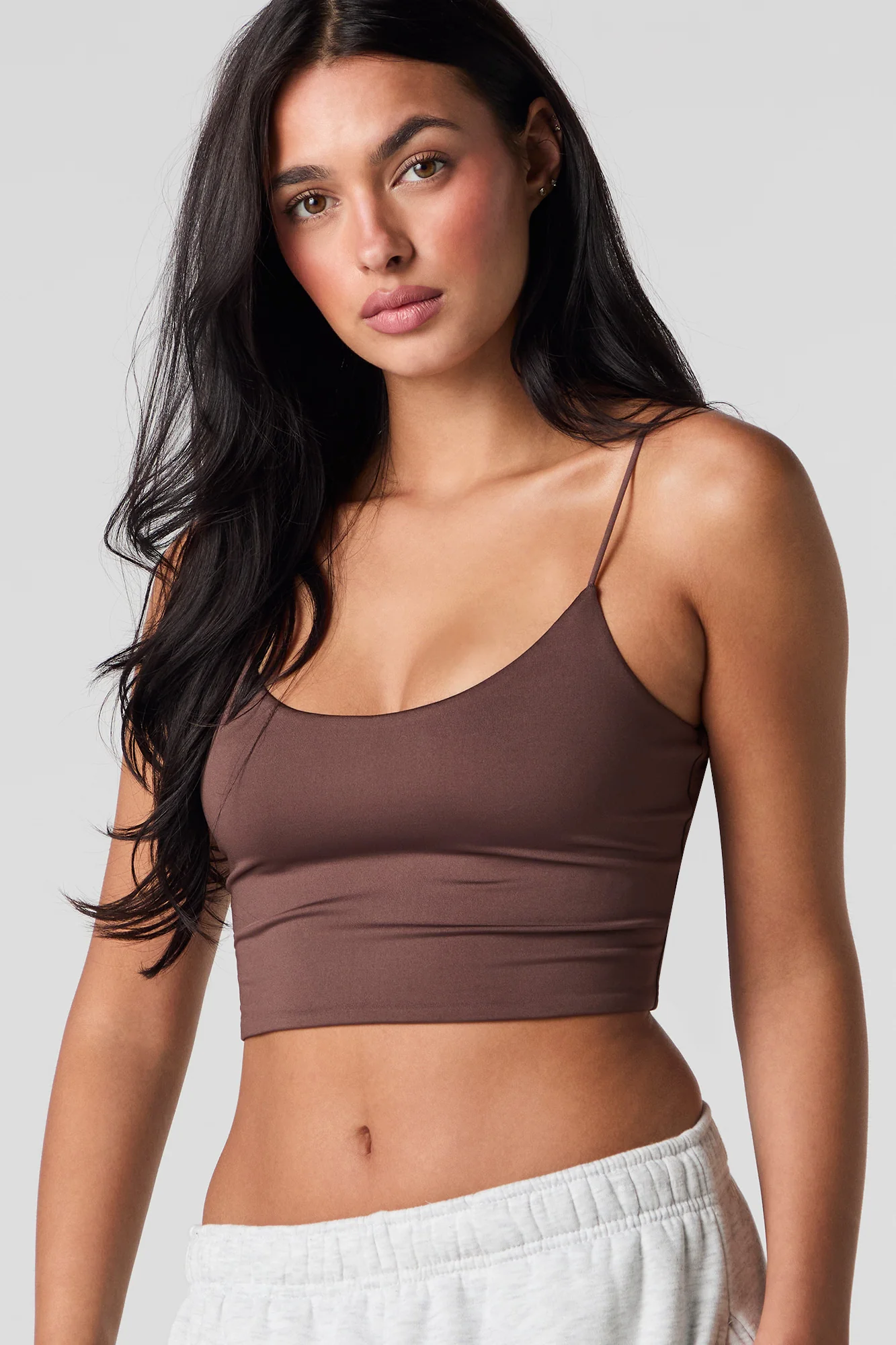 Camisole profilée courte à fines bretelles - Image 13