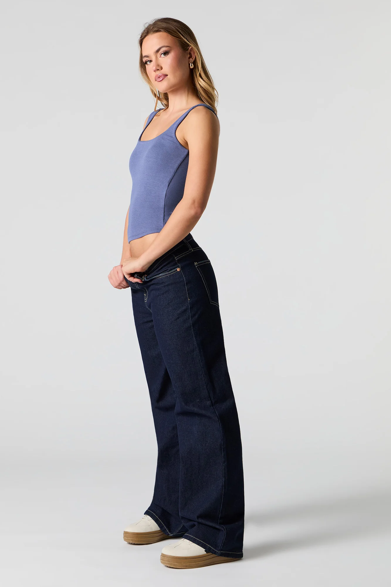 Camisole côtelé à encolure carrée et bonnets intégrés - Image 16