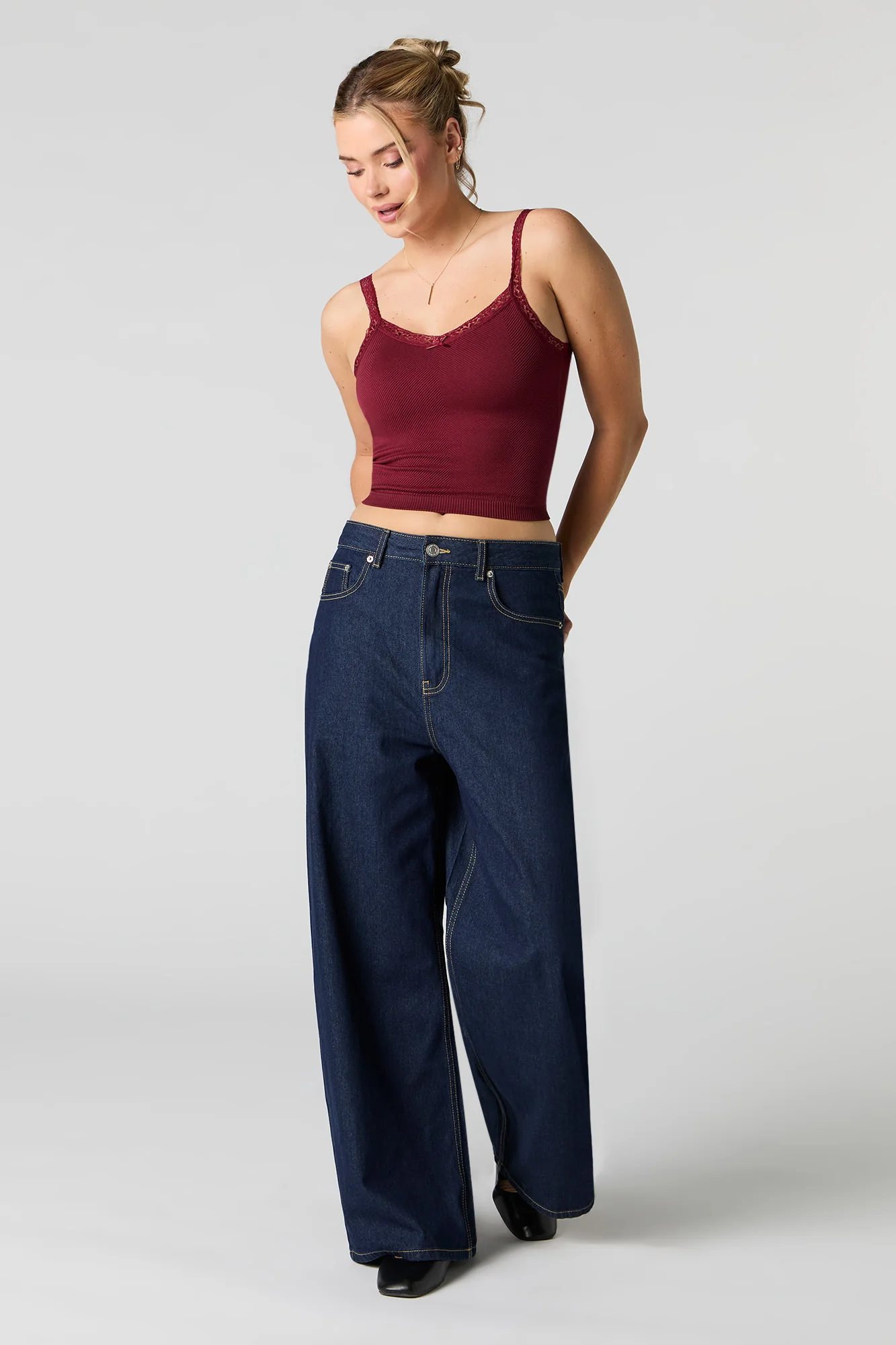 Camisole côtelée sans couture à bonnets intégrés et bordure en dentelle - Image 18