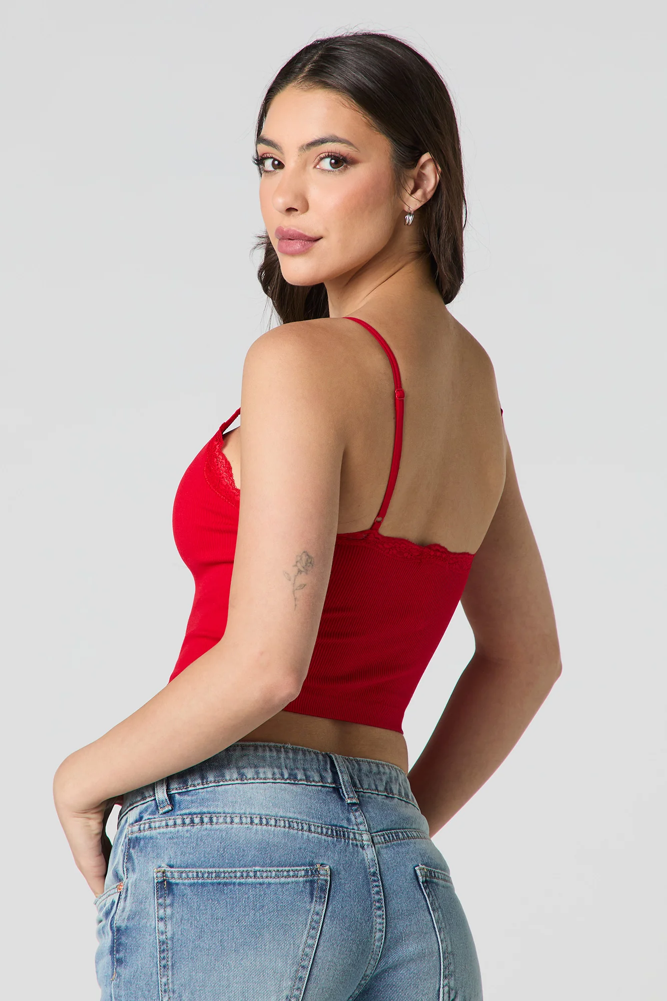 Camisole côtelée courte sans couture avec liséré de dentelle - Image 14