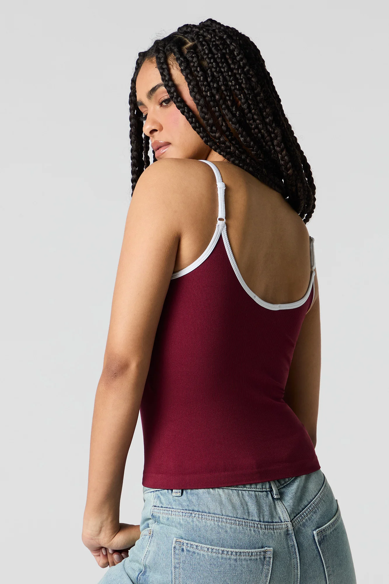 Seamless Ribbed Contrast V-Neck Tank - Image 5