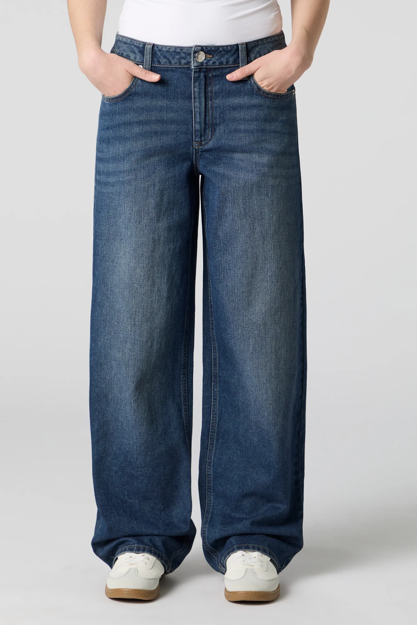 Low Rise Baggy Vintage Dark Jean - Image 2
