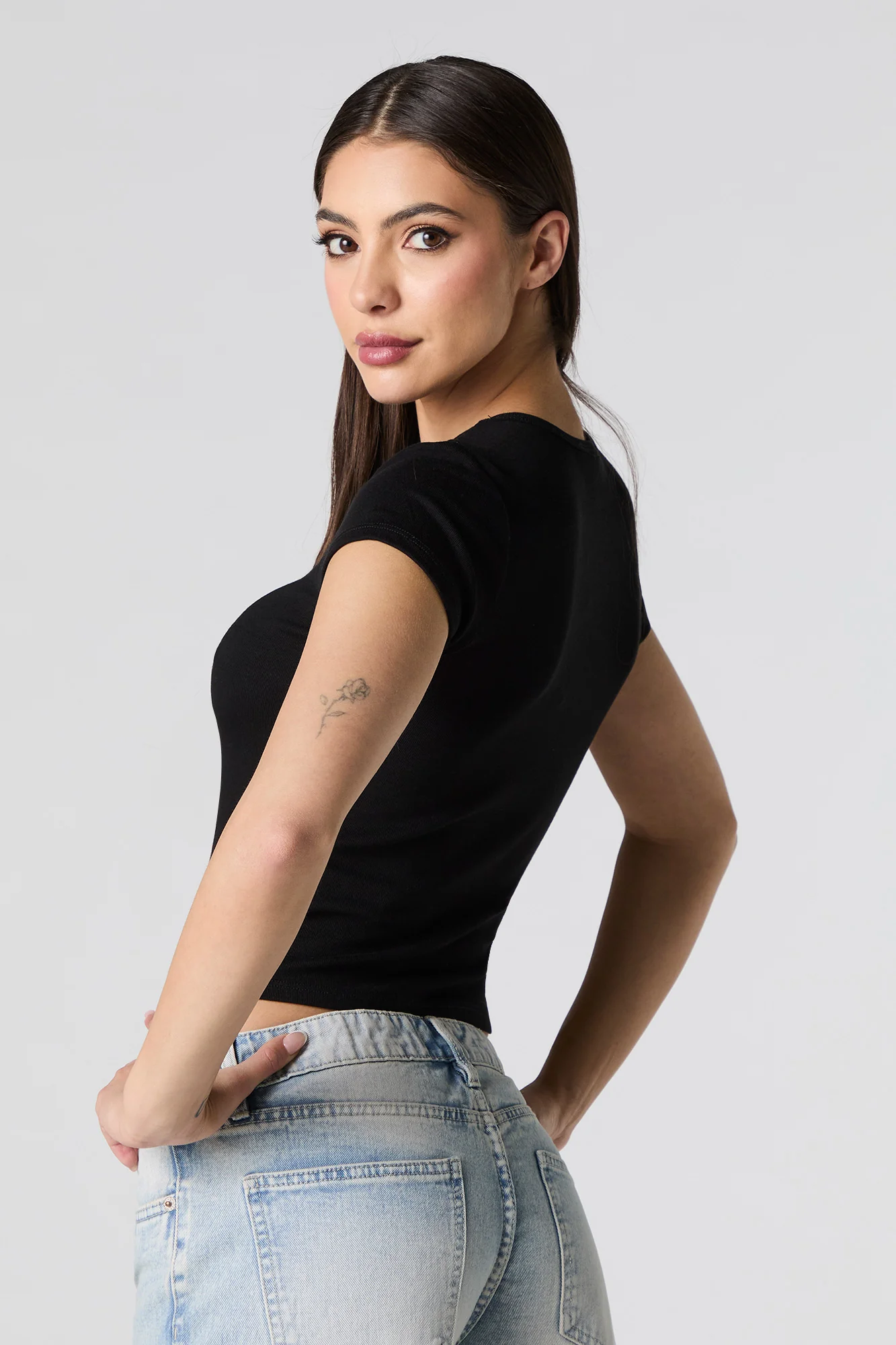 Cropped Ribbed T-Shirt - Image 5