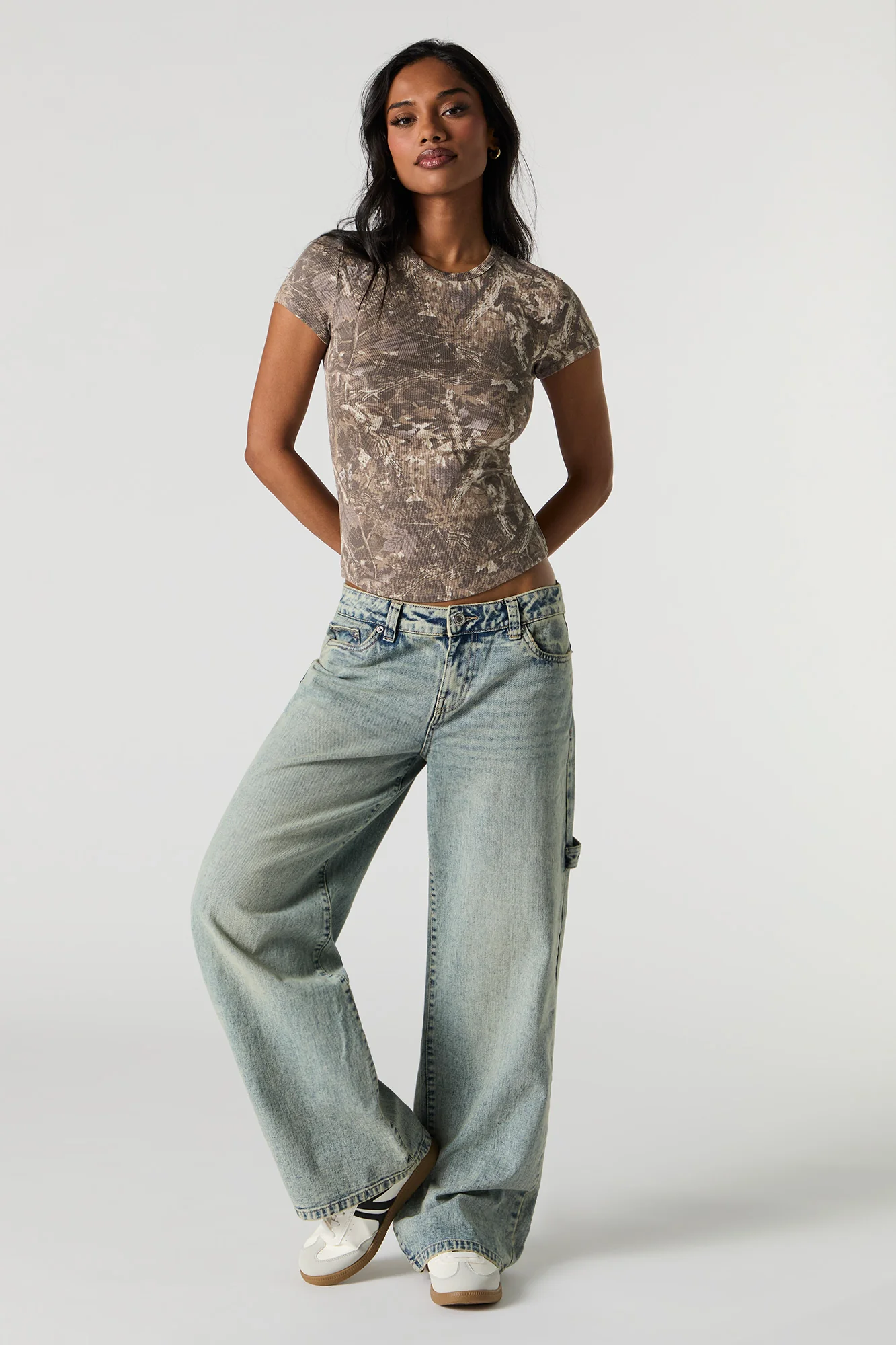 T-shirt côtelé avec ourlet arrondi - Image 9
