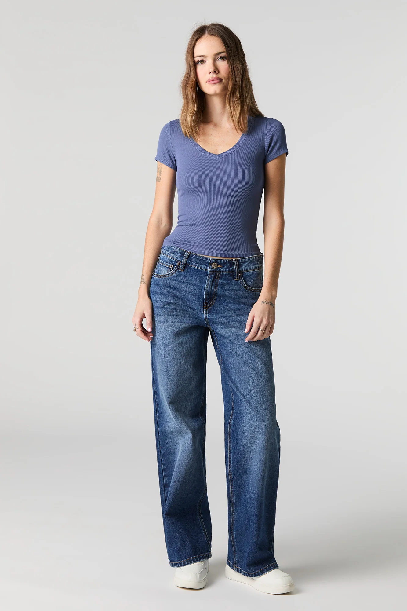 Ribbed V-Neck T-Shirt - Image 15