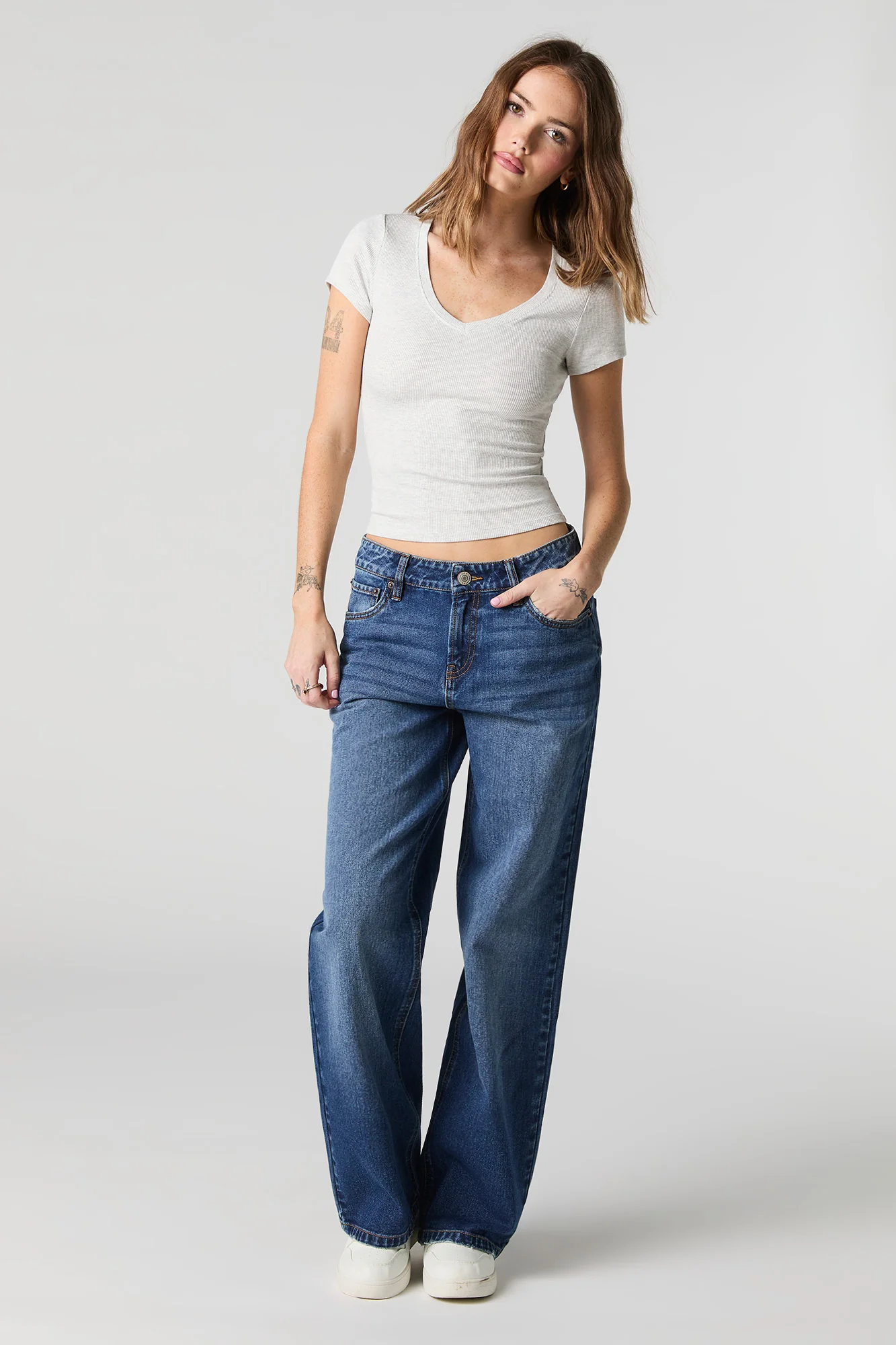 Ribbed V-Neck T-Shirt - Image 3