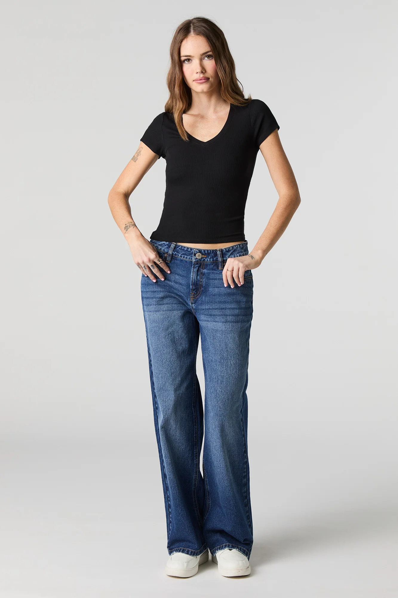 Ribbed V-Neck T-Shirt - Image 6