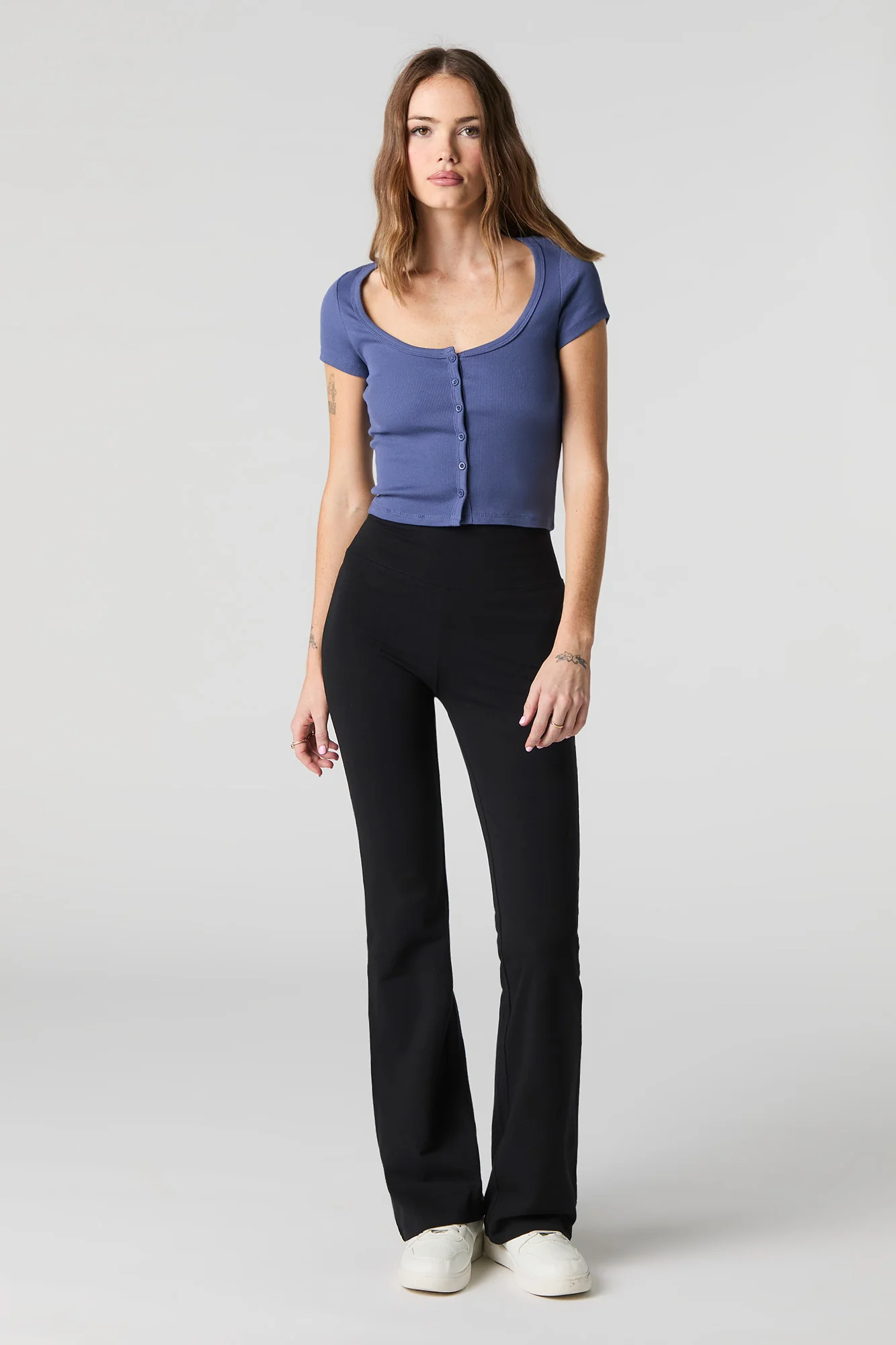Ribbed Scoop Neck Button Front Top - Image 18
