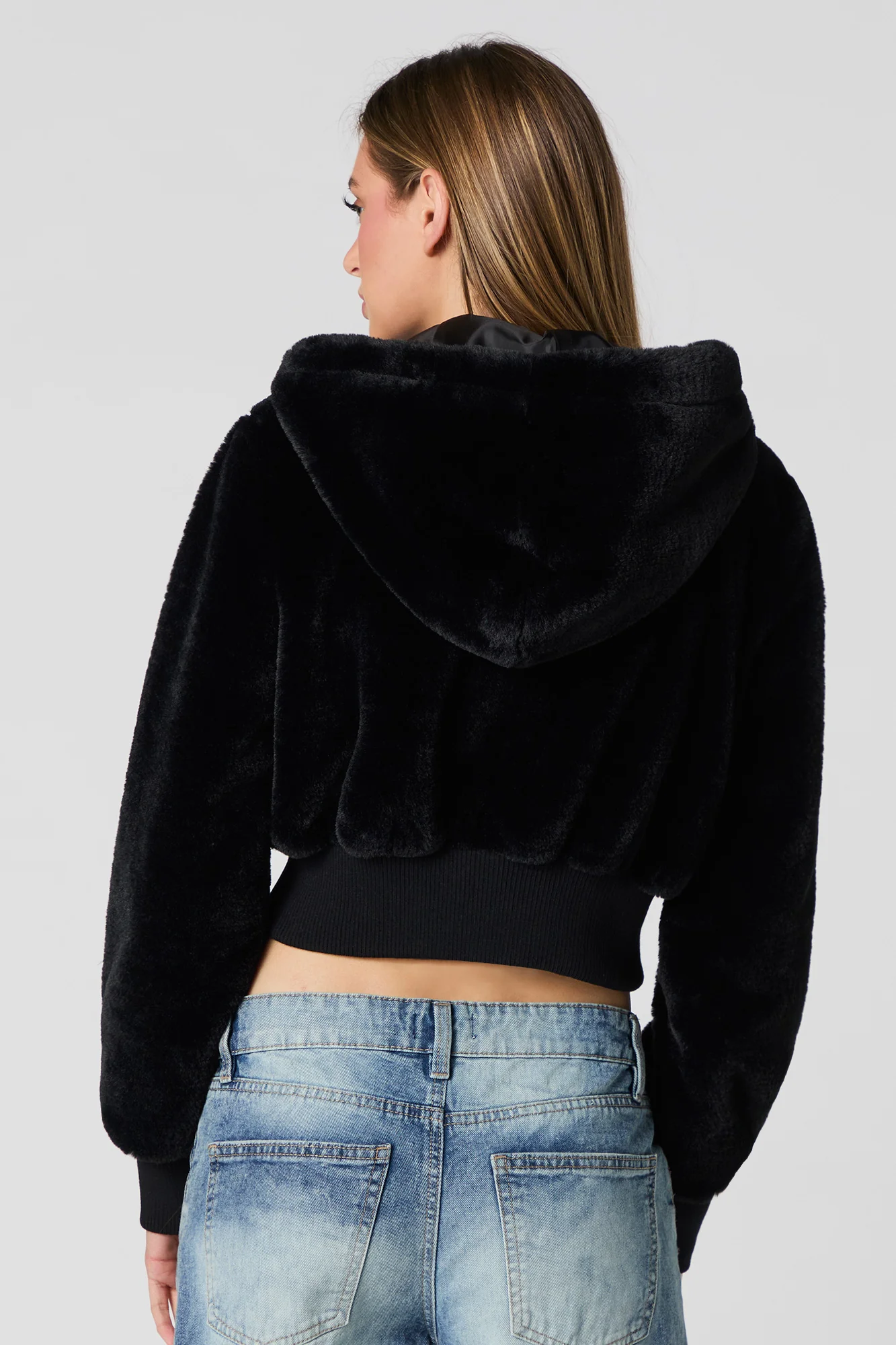 Blouson écourté à capuchon en similifourrure avec glissière - Image 3