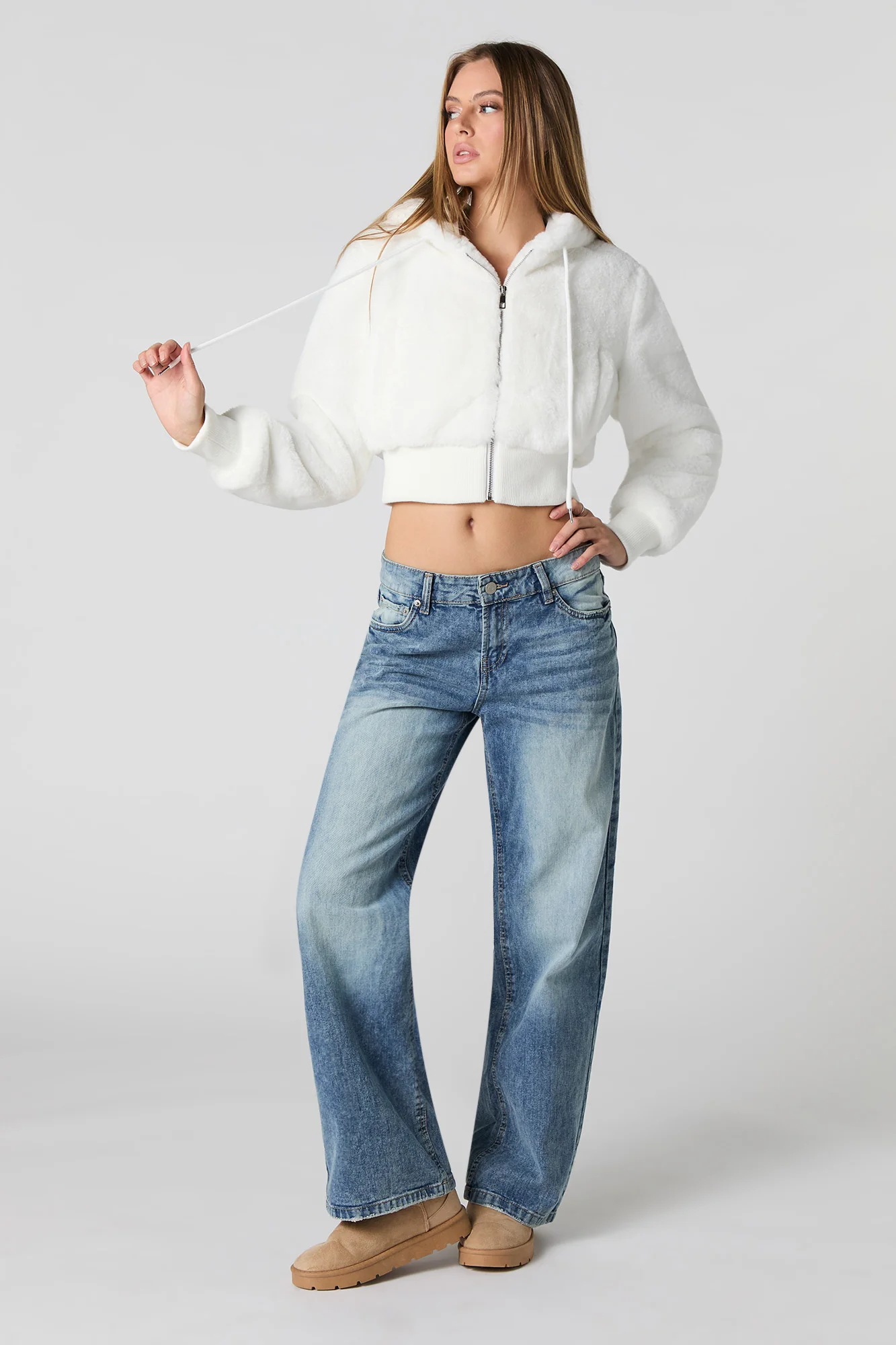 Blouson écourté à capuchon en similifourrure avec glissière - Image 9