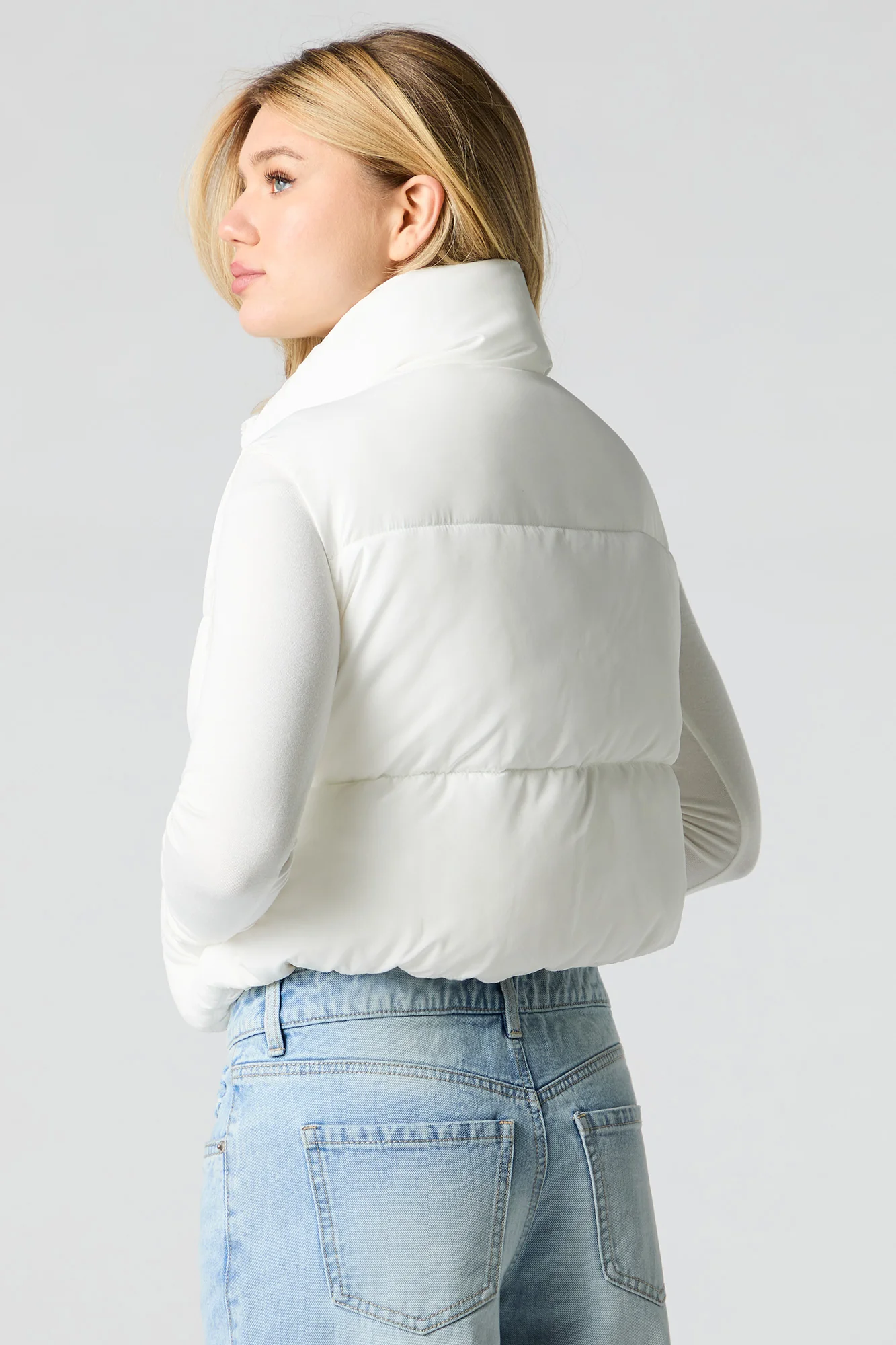 Mock Neck Puffer Vest - Image 12