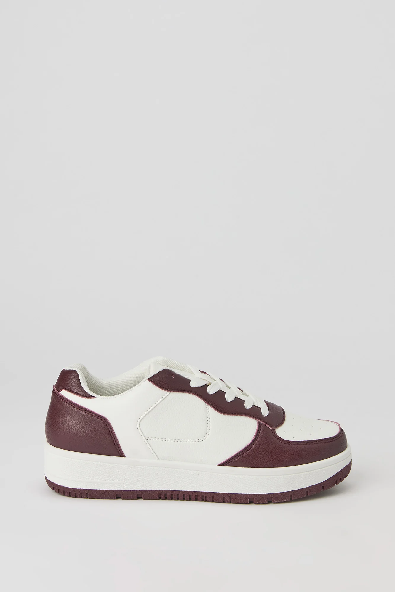 Classic Low Top Lace Up Sneaker - Image 11