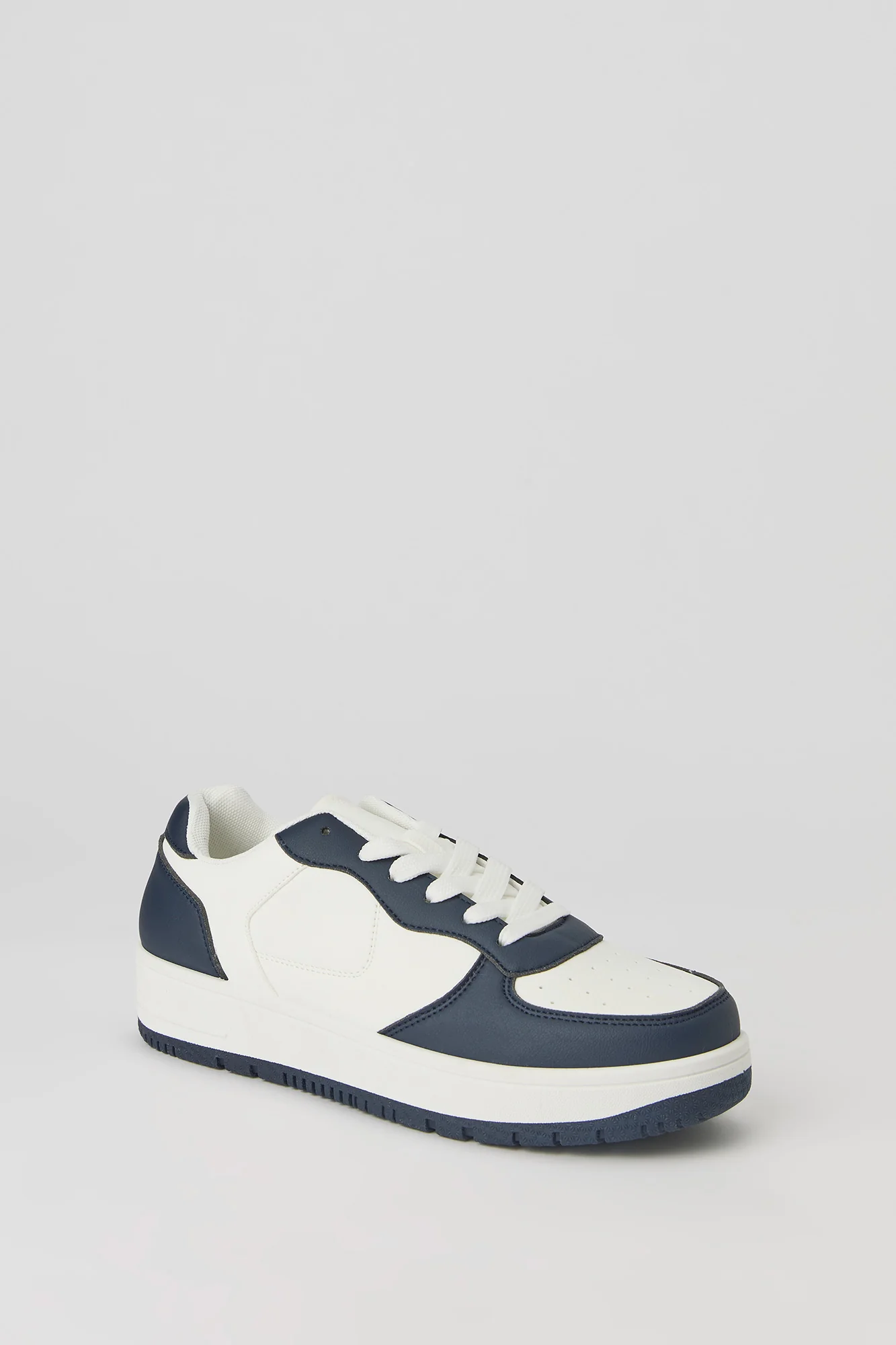 Espadrilles à tige basse lacées classiques - Image 9