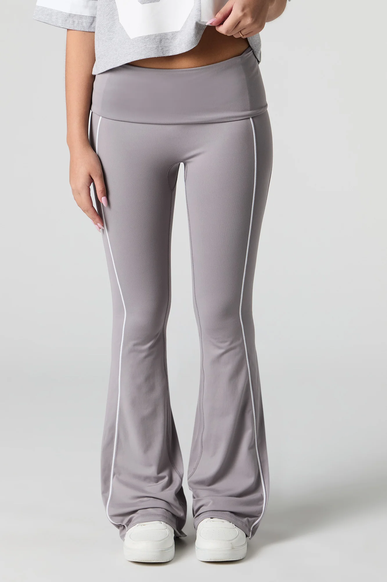 Pantalon évasé à détail passepoil Sommer Ray Active - Image 8