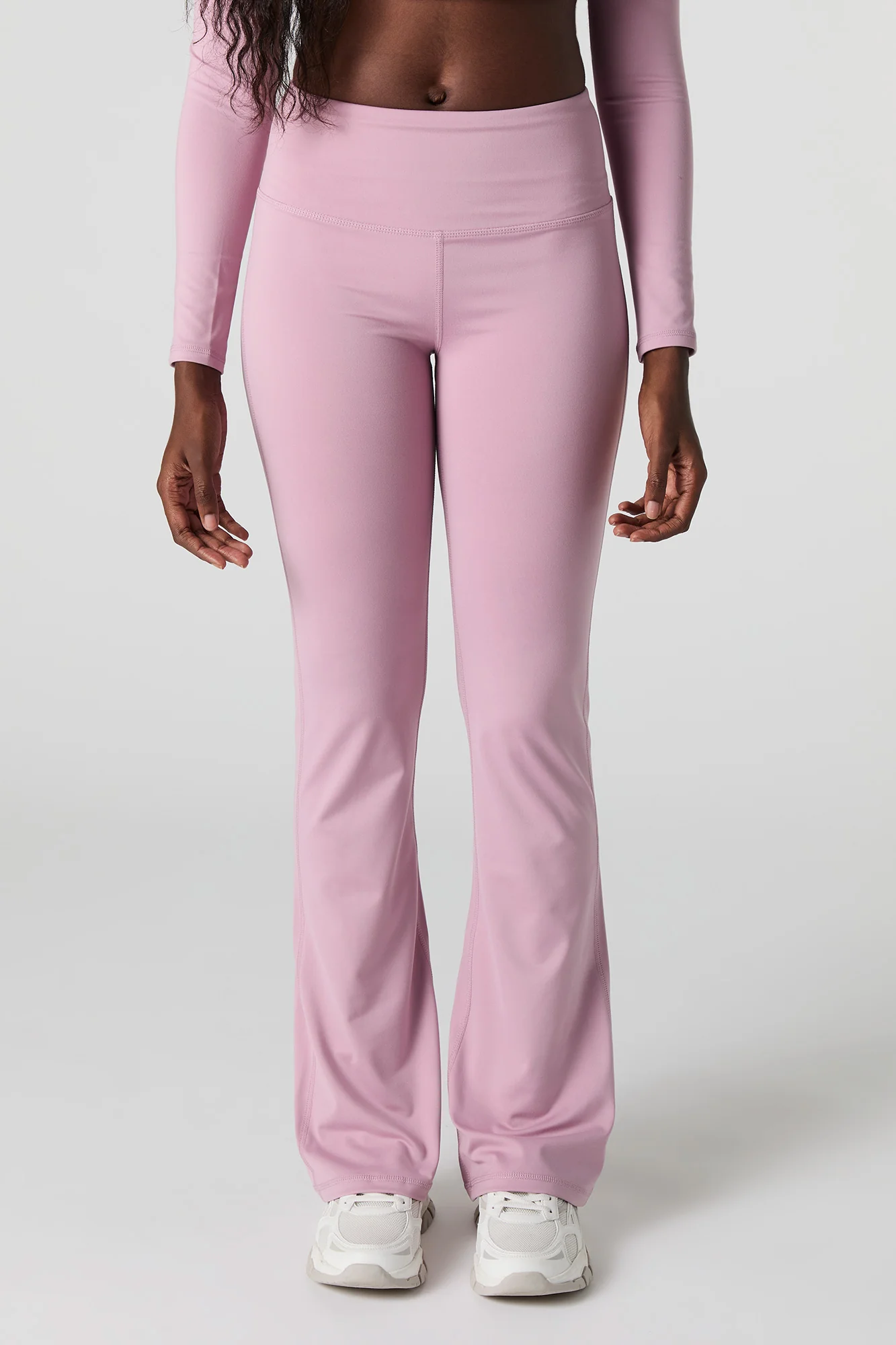 Pantalon à jambe évasée et poche arrière Active - Image 14