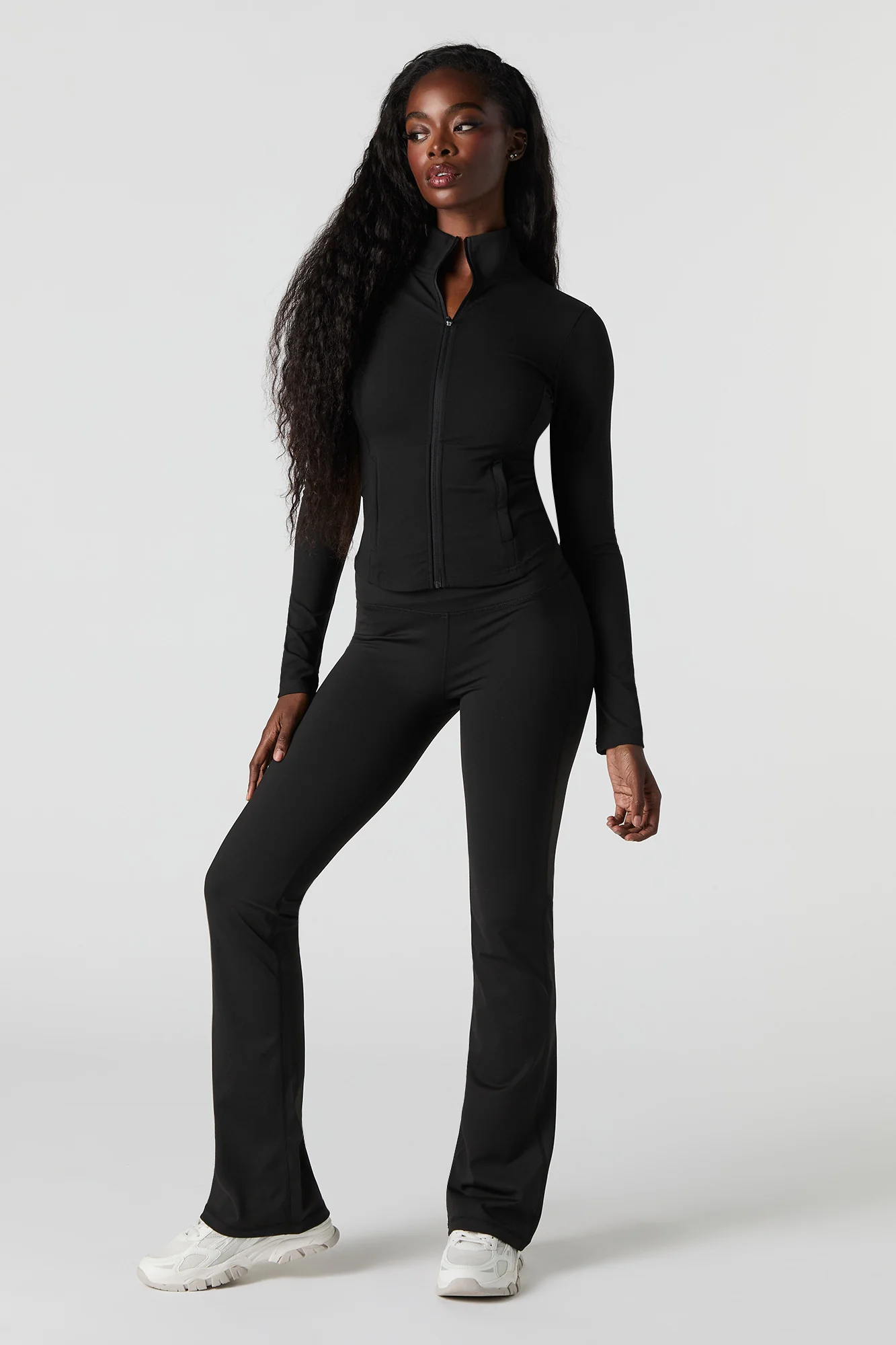 Pantalon à jambe évasée et poche arrière Active - Image 2