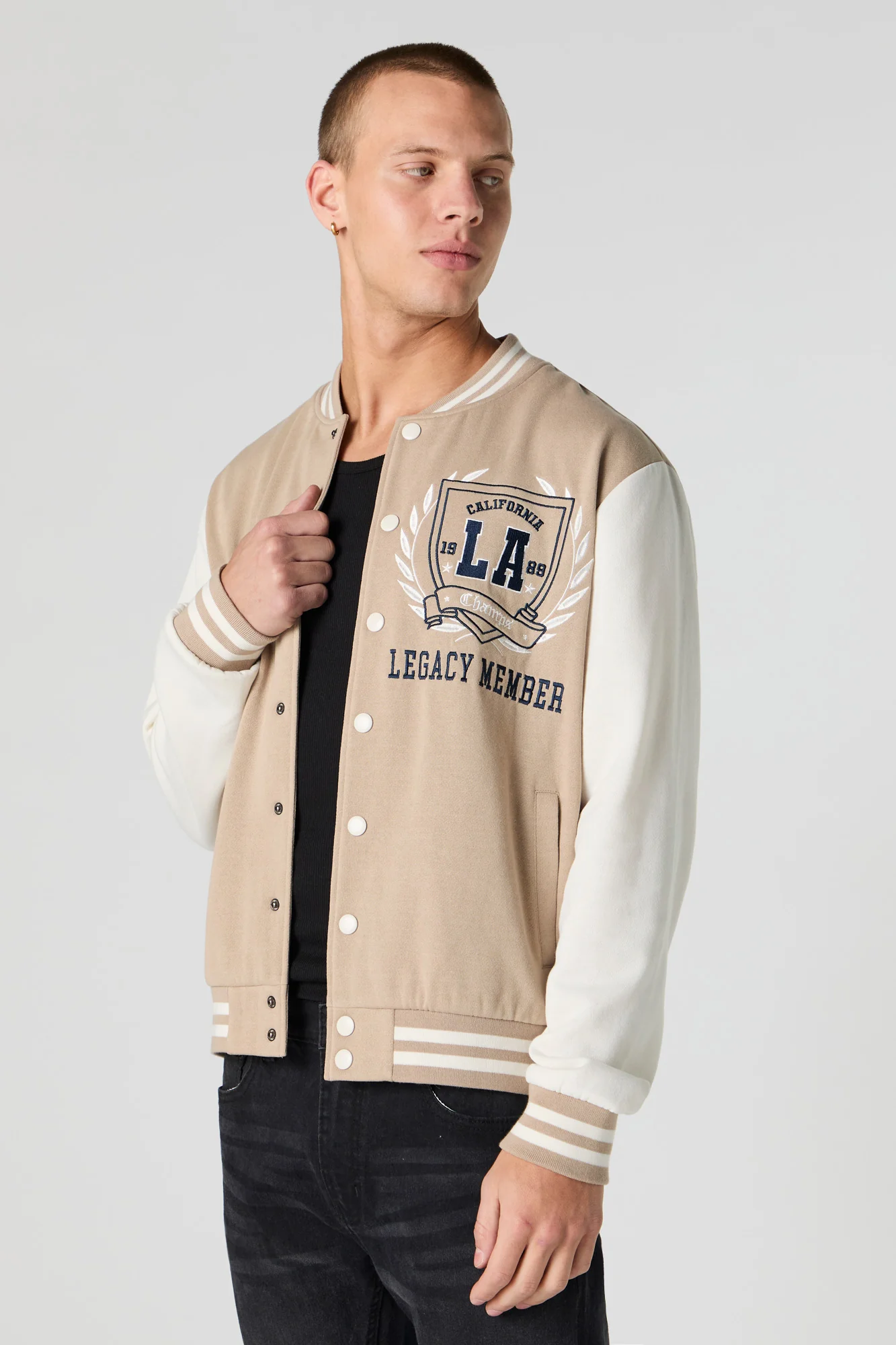 Blouson de style universitaire en molleton avec motif brodé - Image 10