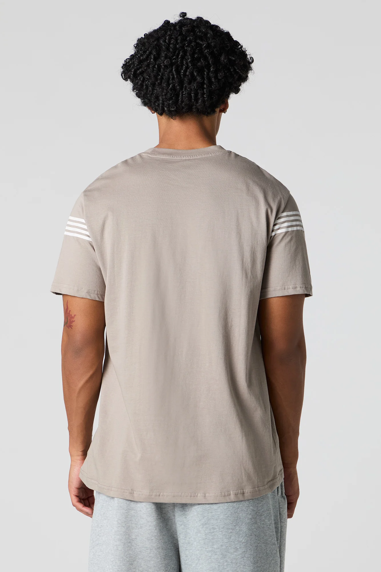 T-shirt partiellement rayé - Image 15