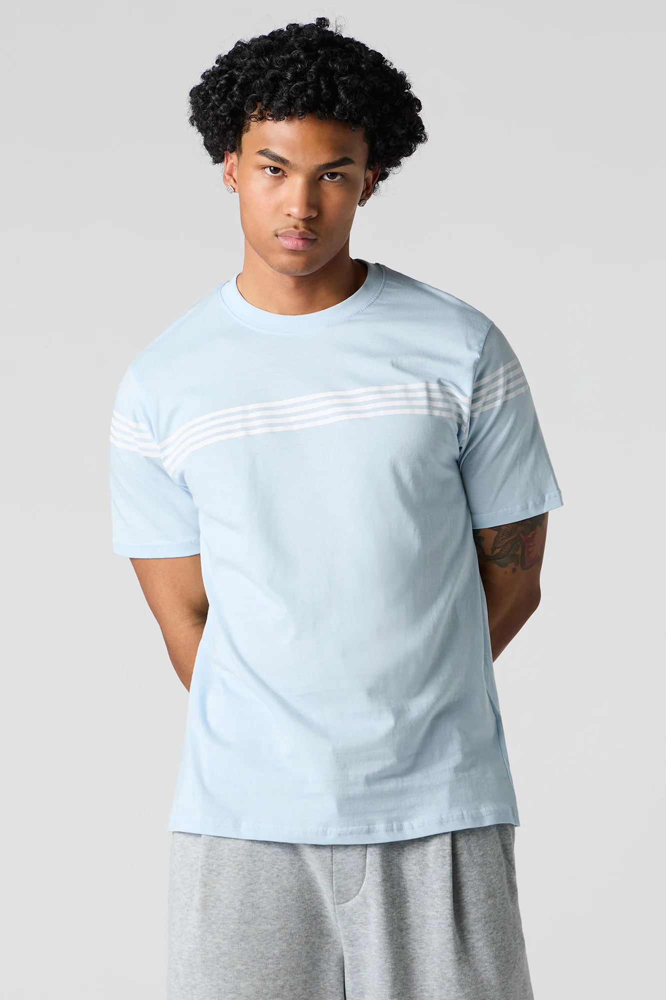 T-shirt partiellement rayé - Image 16