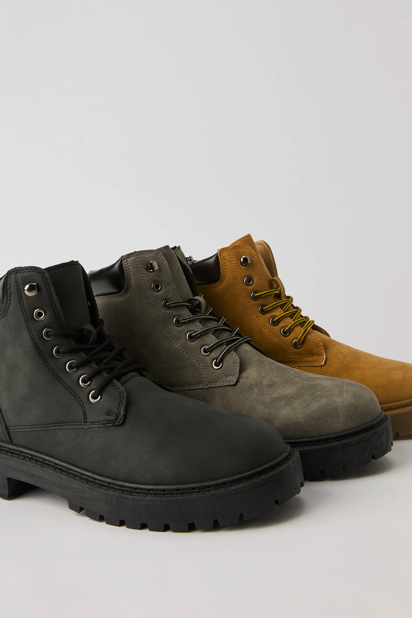 Bottes de randonnée lacées