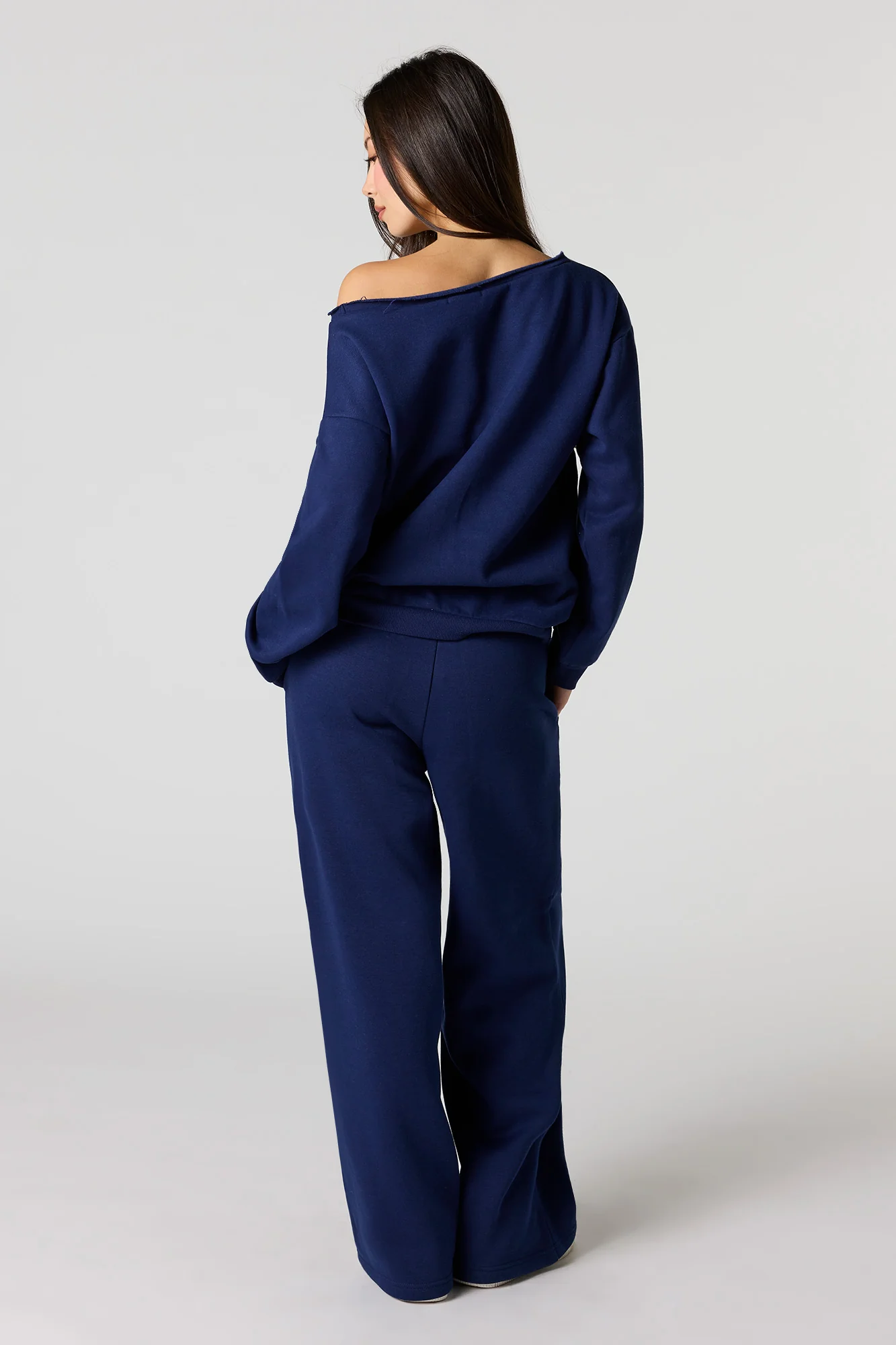 Wide Leg Fleece Sweatpant - Image 12