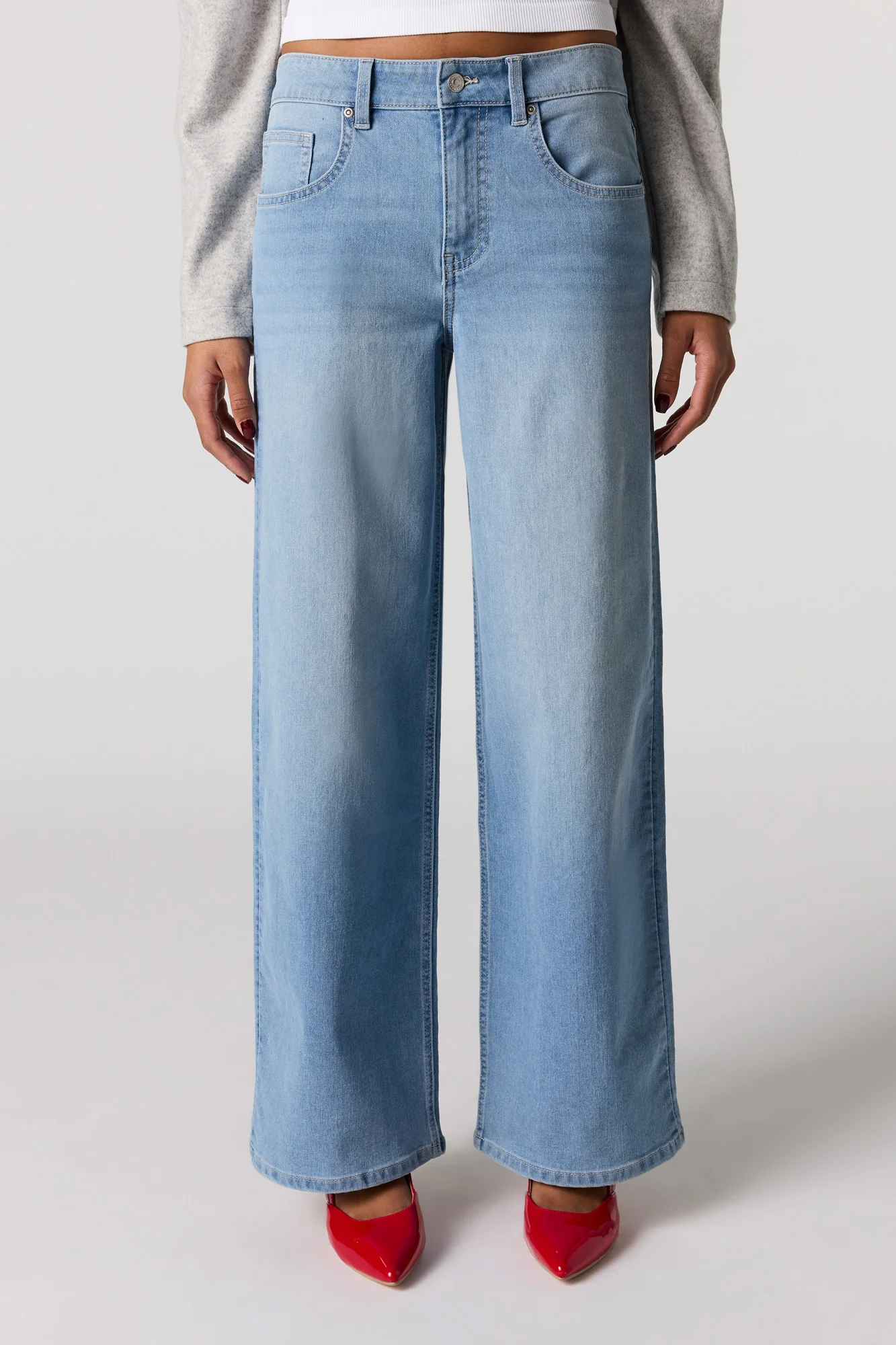 Low Rise Wide Leg Jean - Image 5