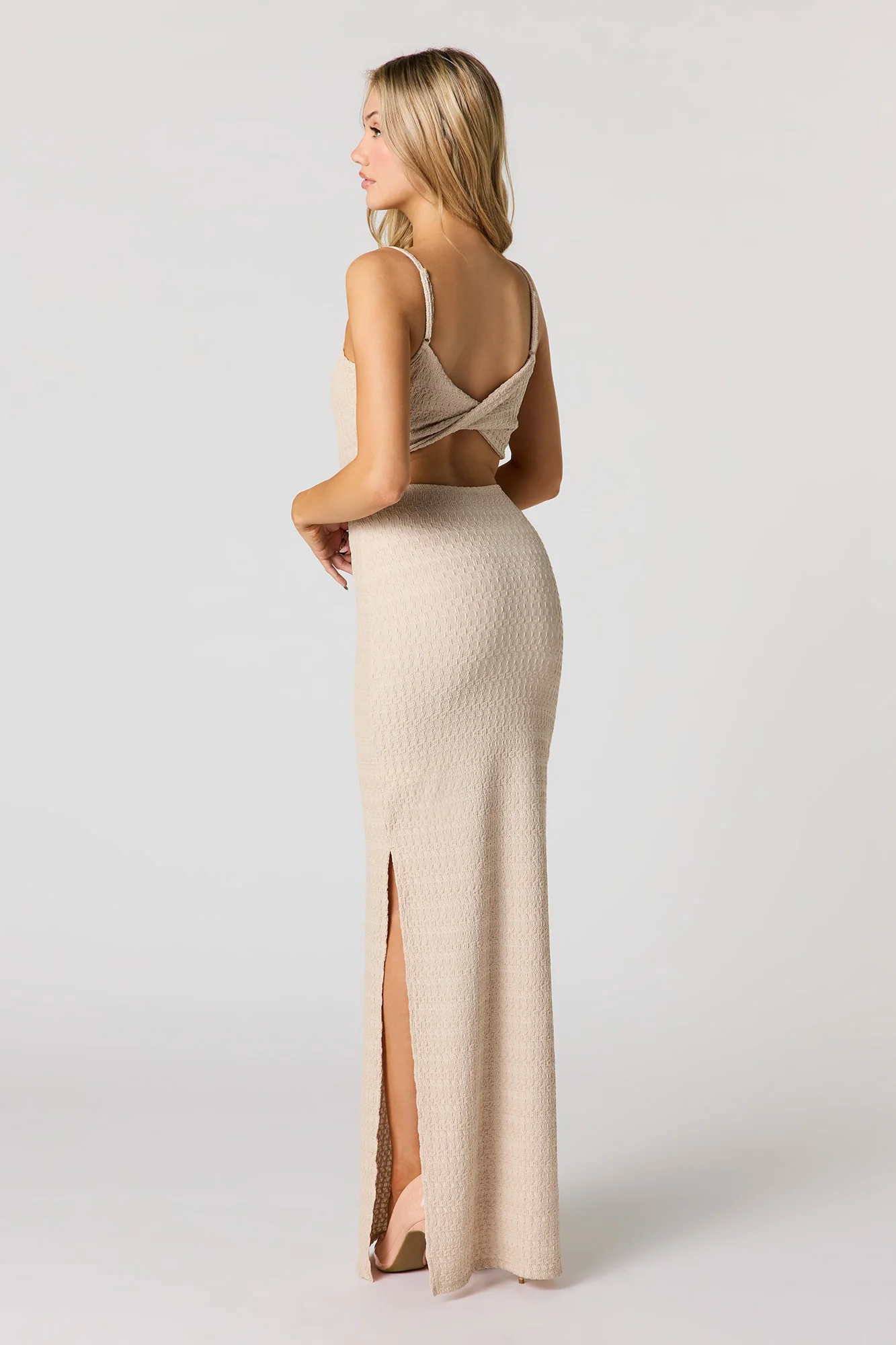 Textured Scoop Neck Maxi Dress - Image 9