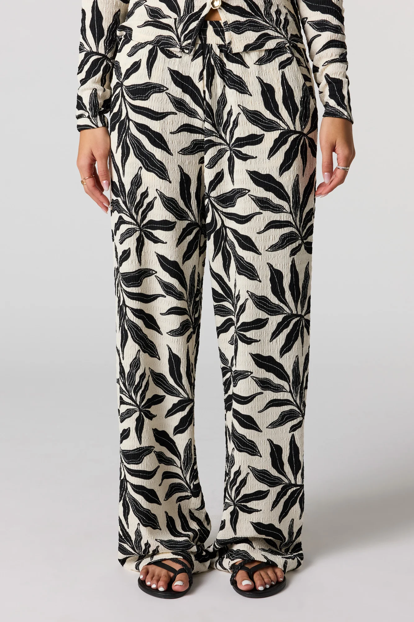 Textured Wide Leg Pant - Image 2