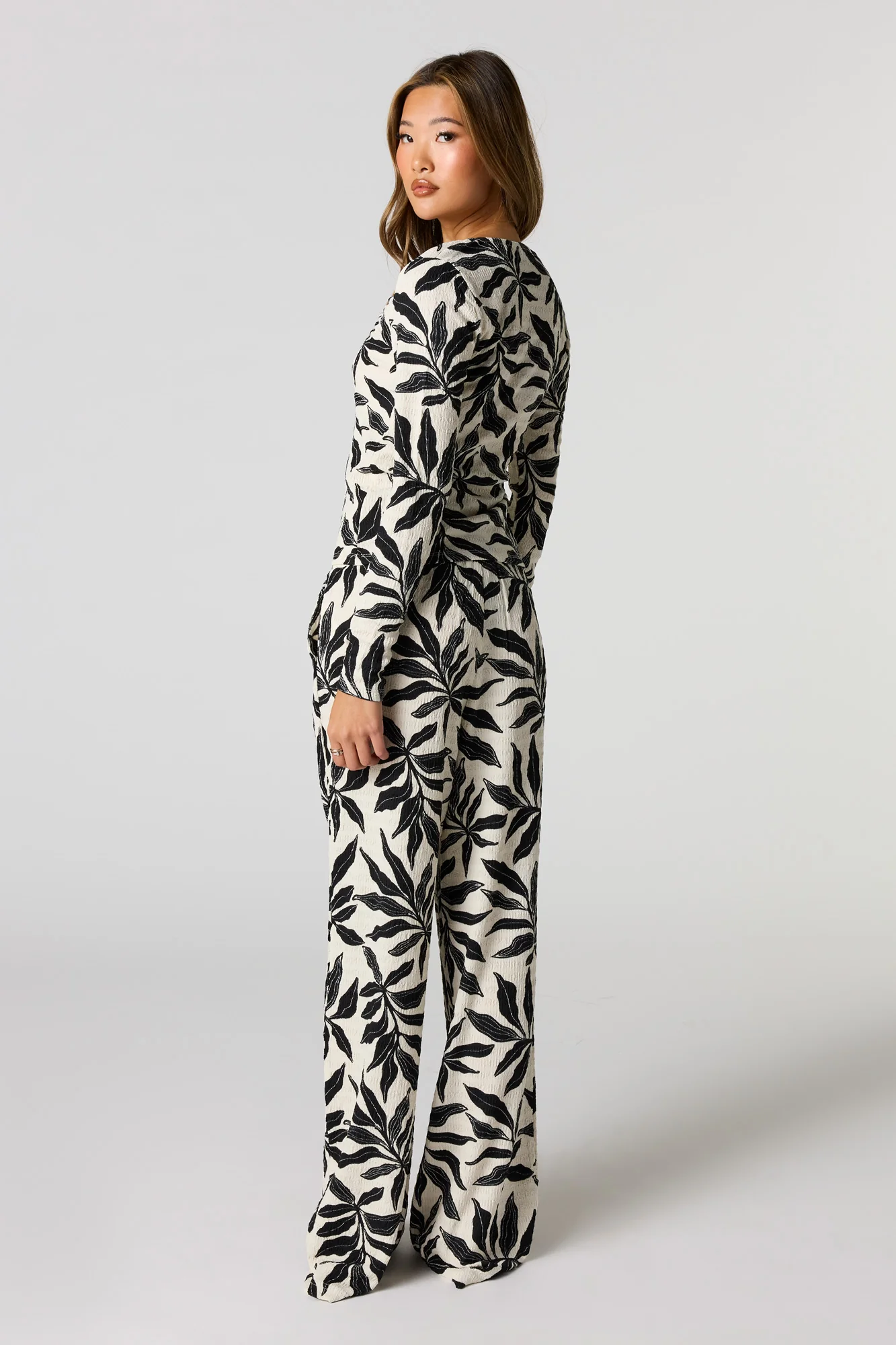 Textured Wide Leg Pant - Image 3