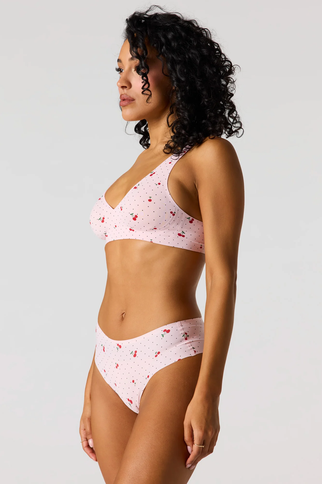 No-Show Tank Bra - Image 17