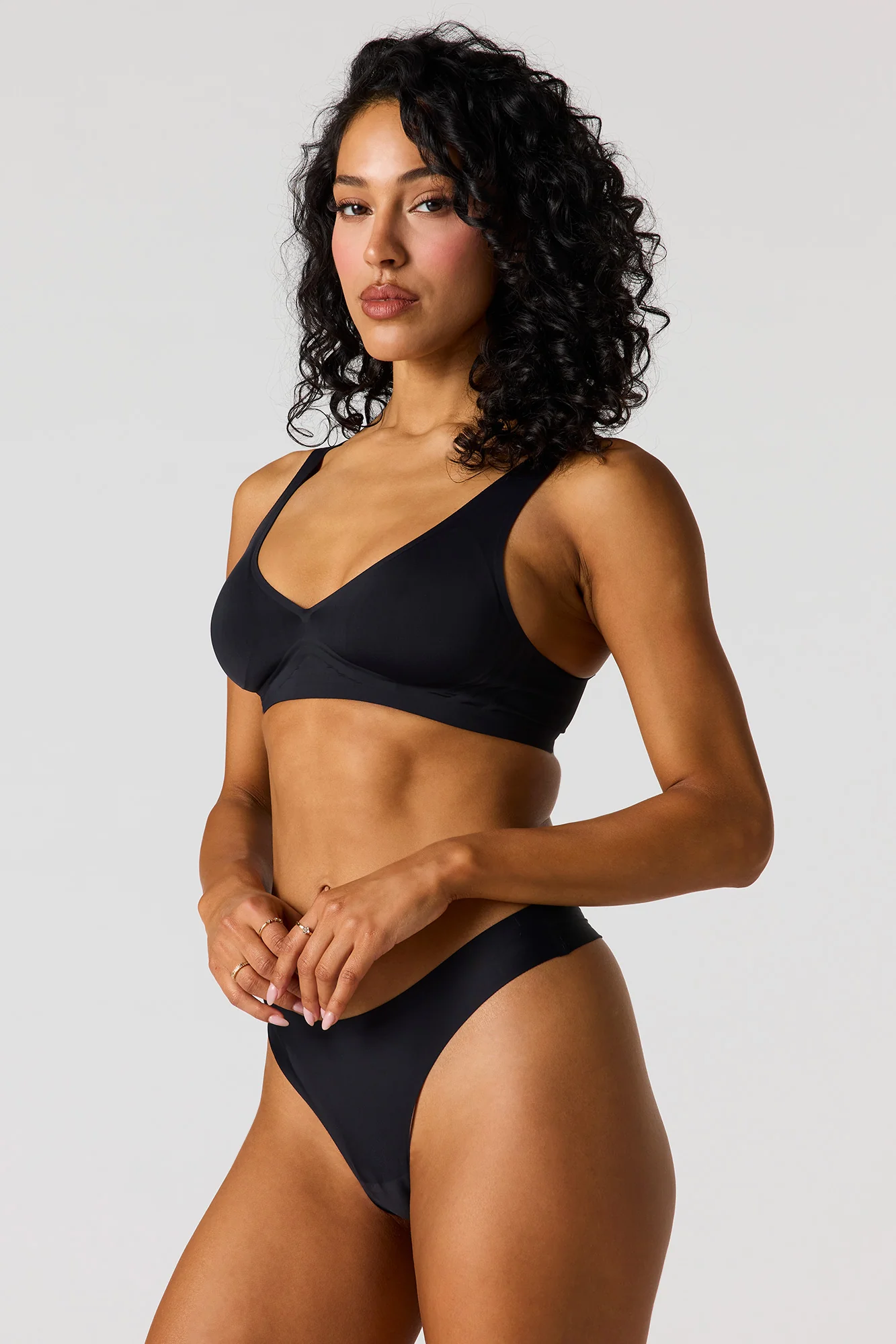 No-Show Tank Bra - Image 5
