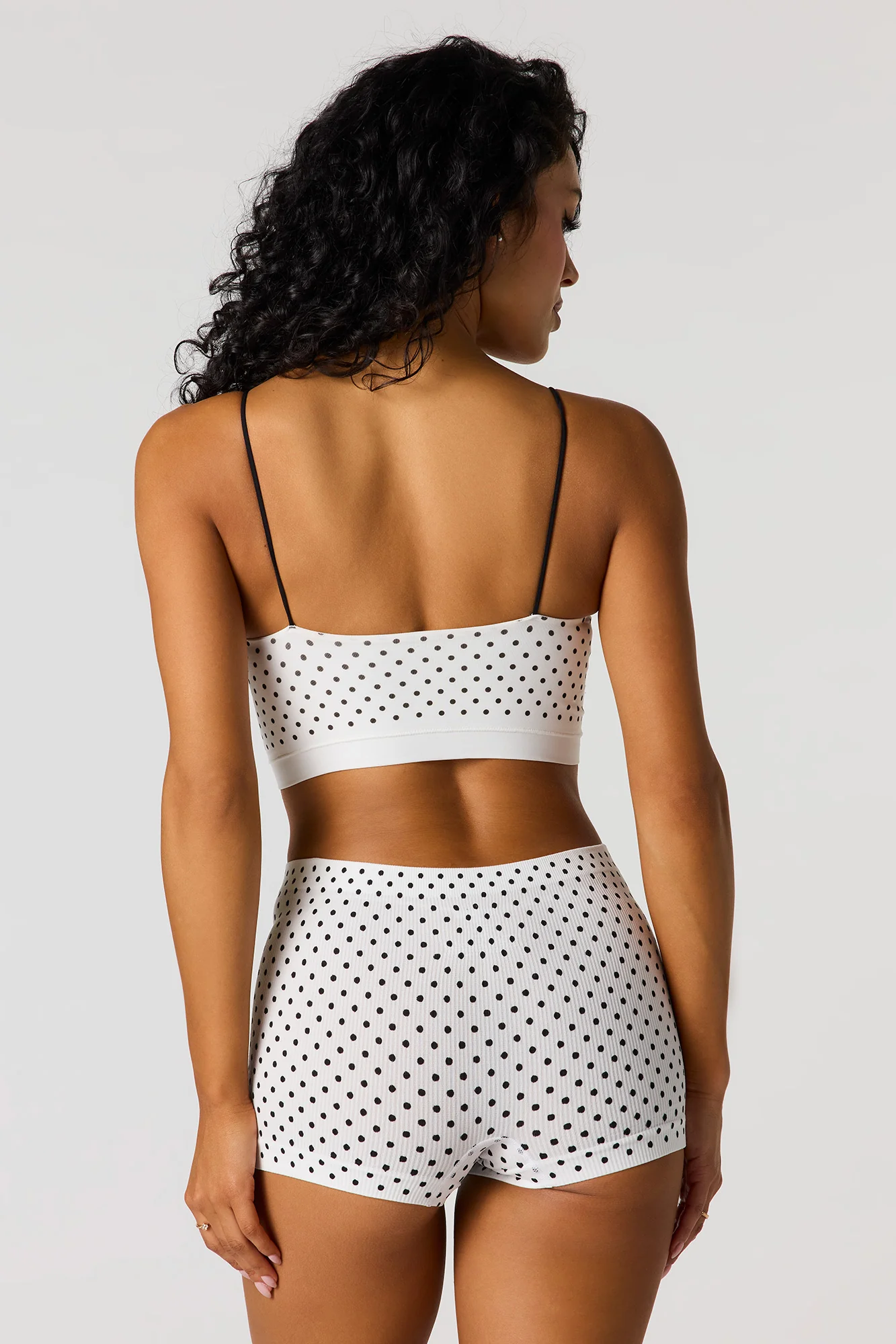 Seamless Tank - Image 13