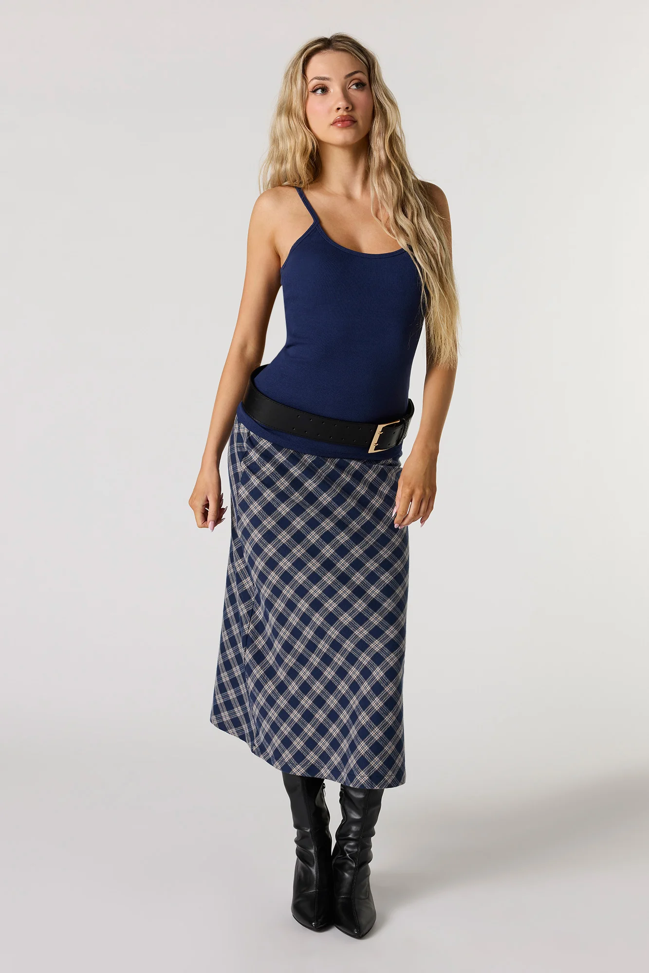 Braless Ribbed Scoop Neck Tank - Image 15