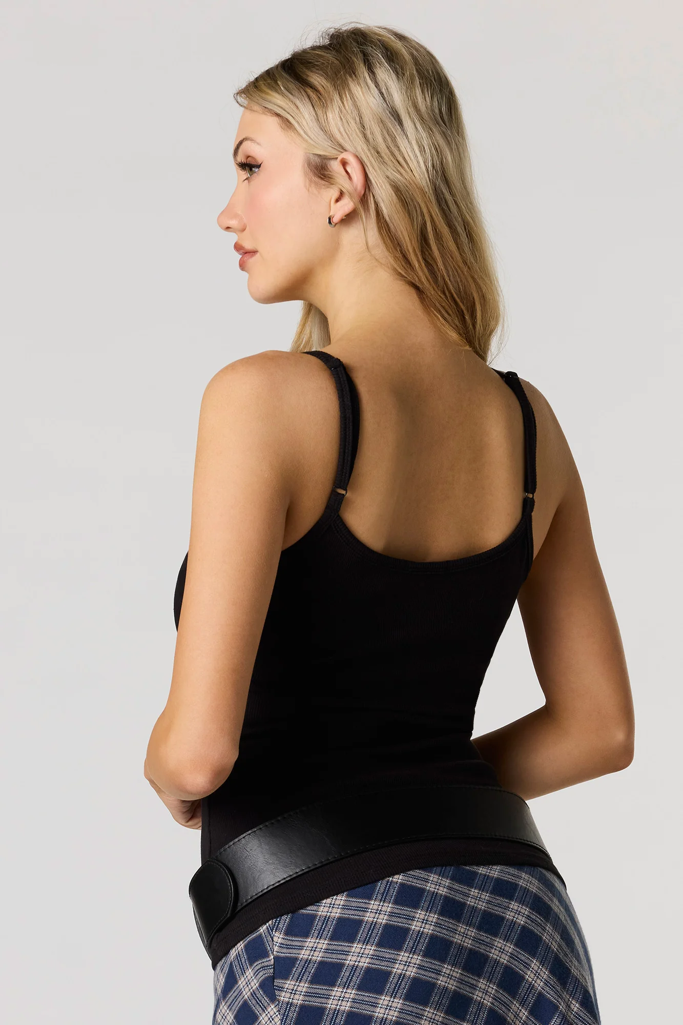Braless Ribbed Scoop Neck Tank - Image 5