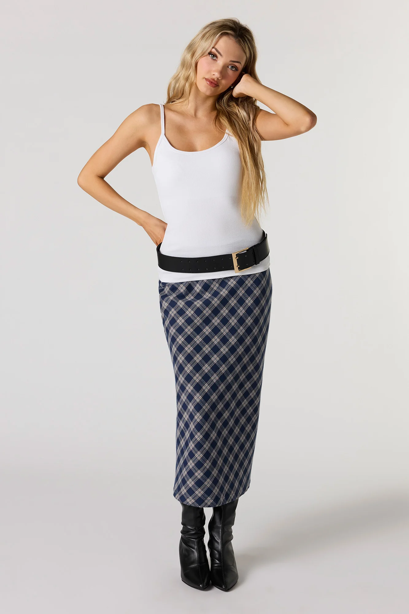 Braless Ribbed Scoop Neck Tank - Image 9