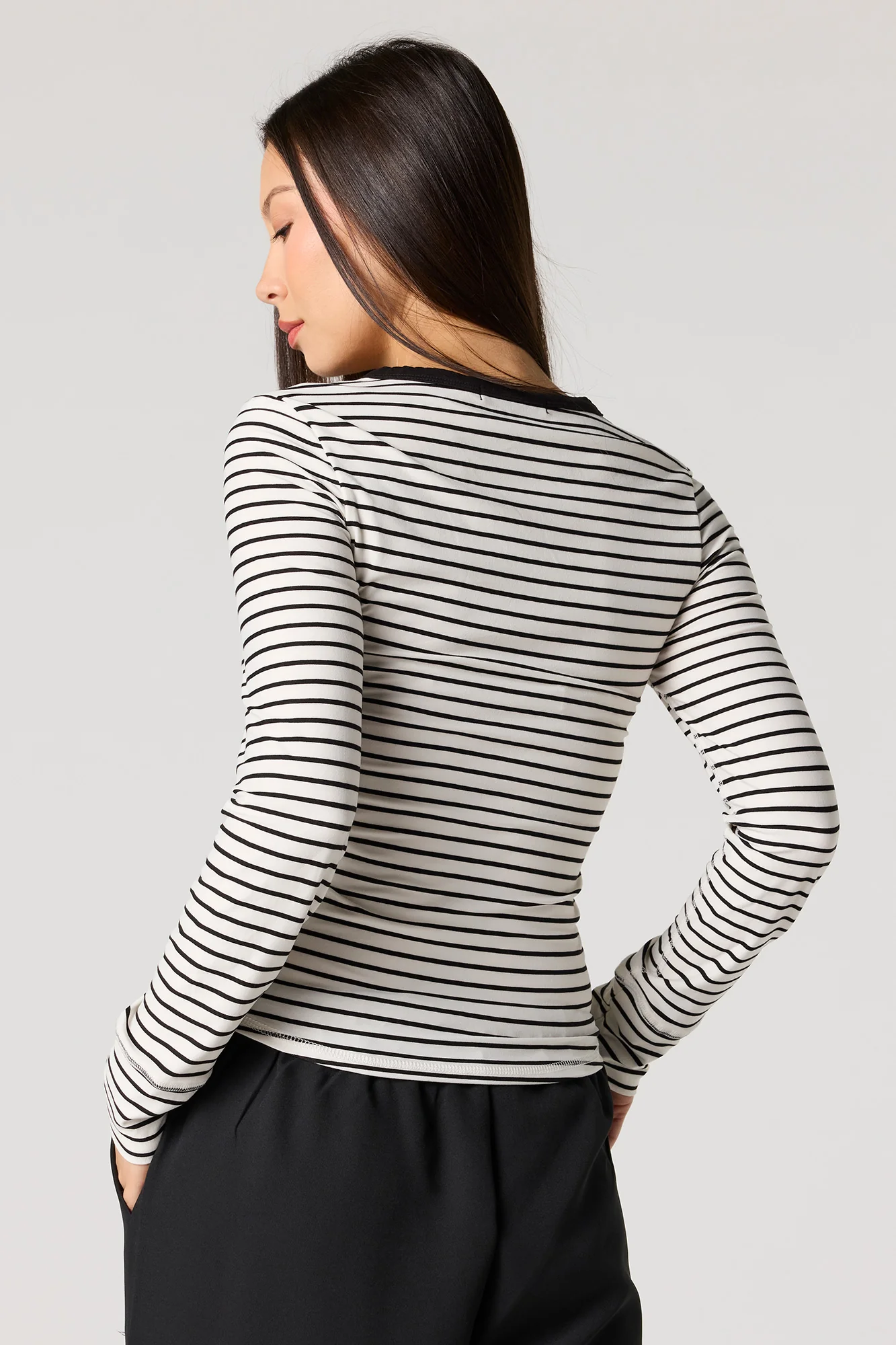 Long Sleeve Buttoned Top - Image 14